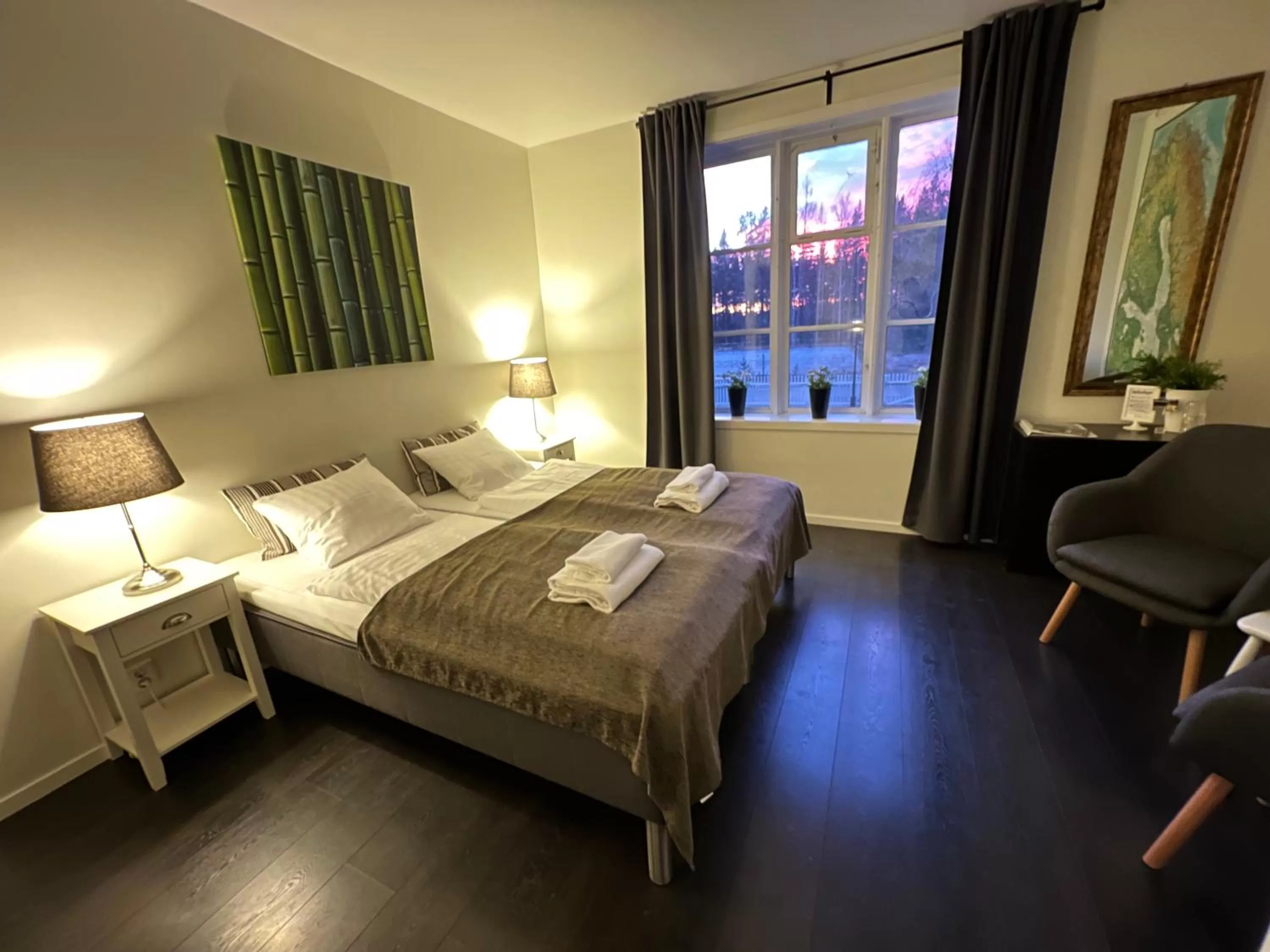 Quiet street view, Bed in Hedenstugan B&B Hotel