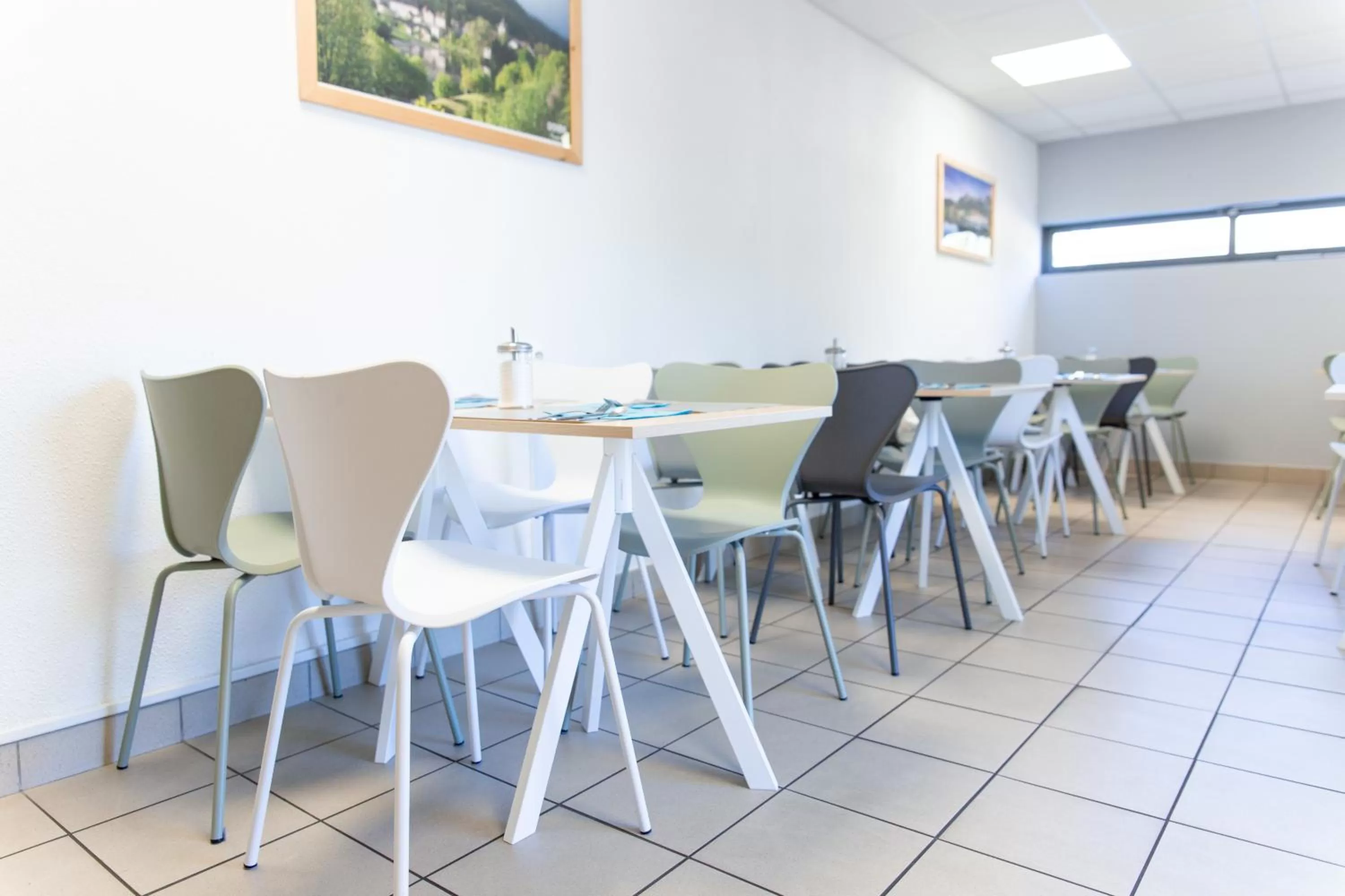 Breakfast in Comfort Aparthotel Besancon Hauts du Chazal