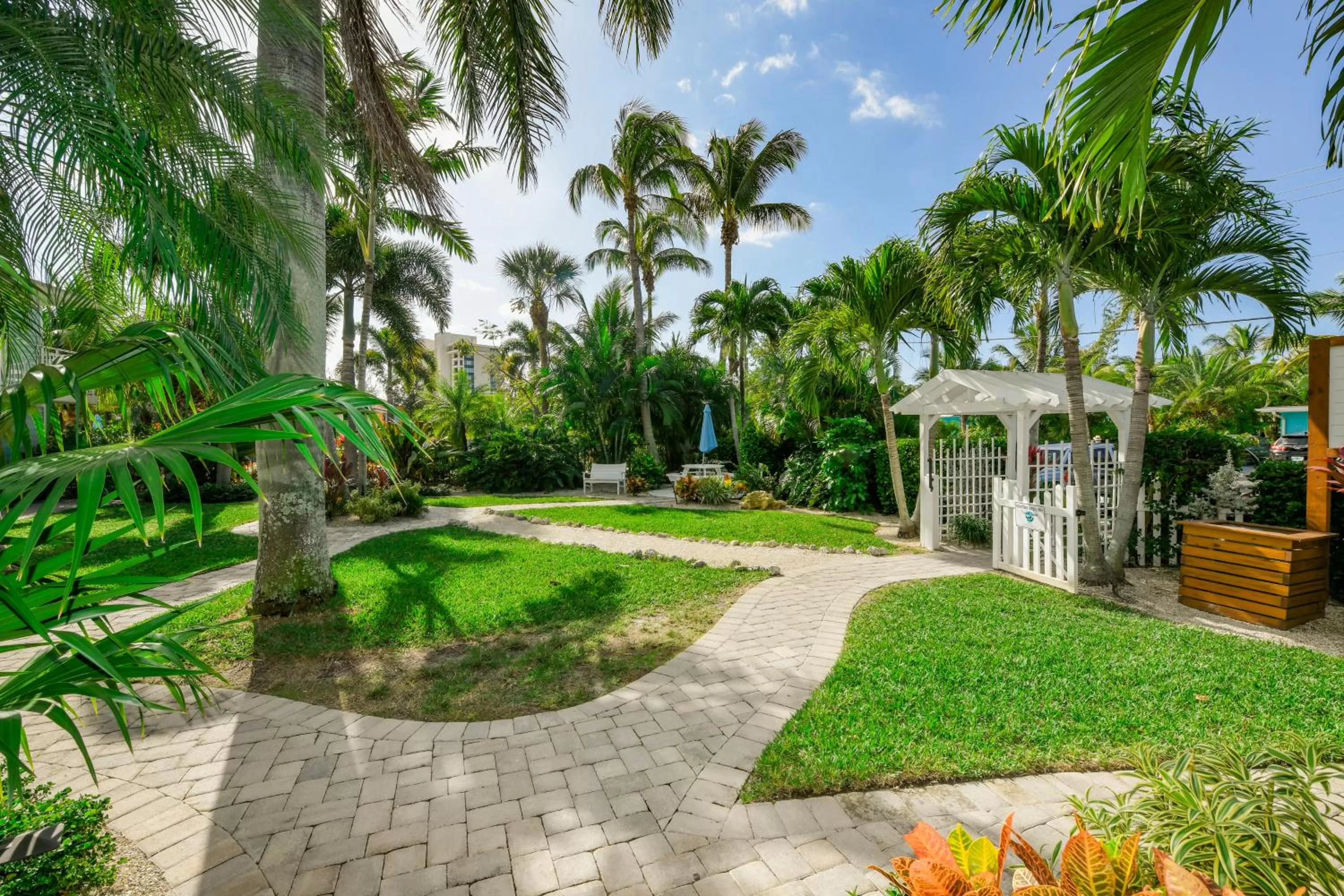 Tropical Breeze Resort