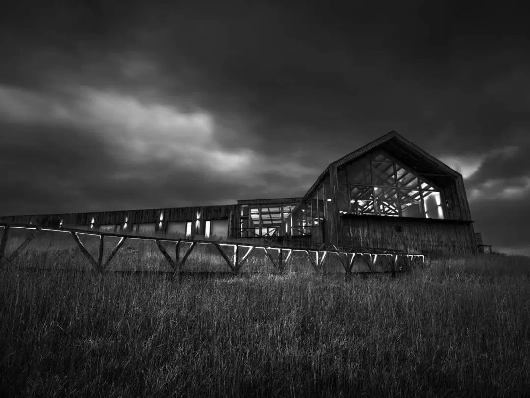 Facade/entrance, Property Building in Hotel Simple Patagonia