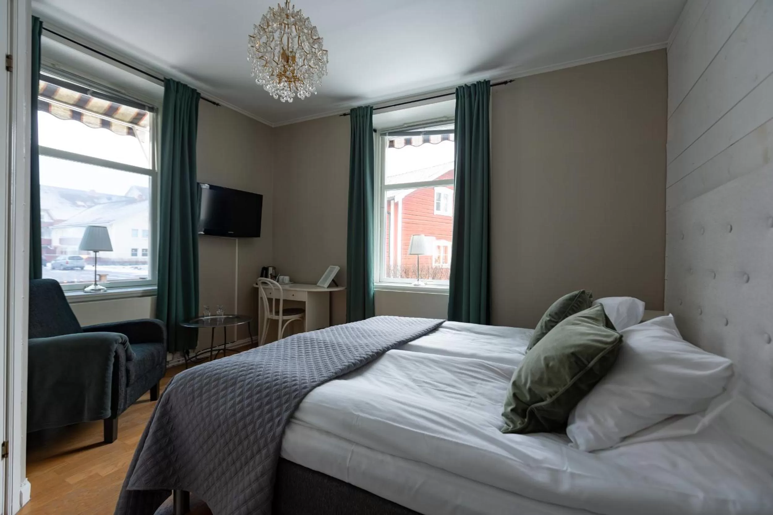 Quiet street view in Hotell Strandvillan B&B