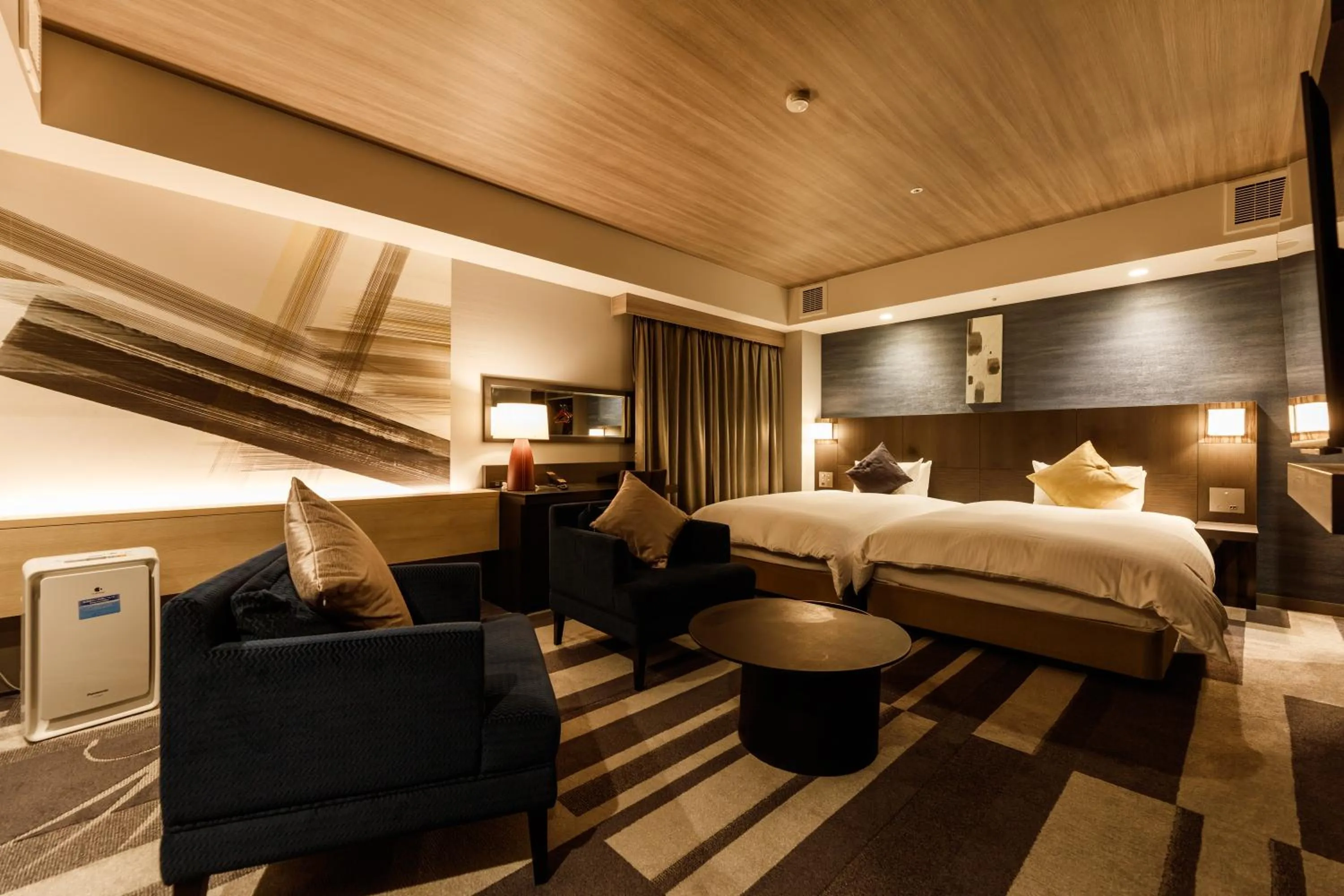 Photo of the whole room, Bed in Kanazawa New Grand Hotel Prestige