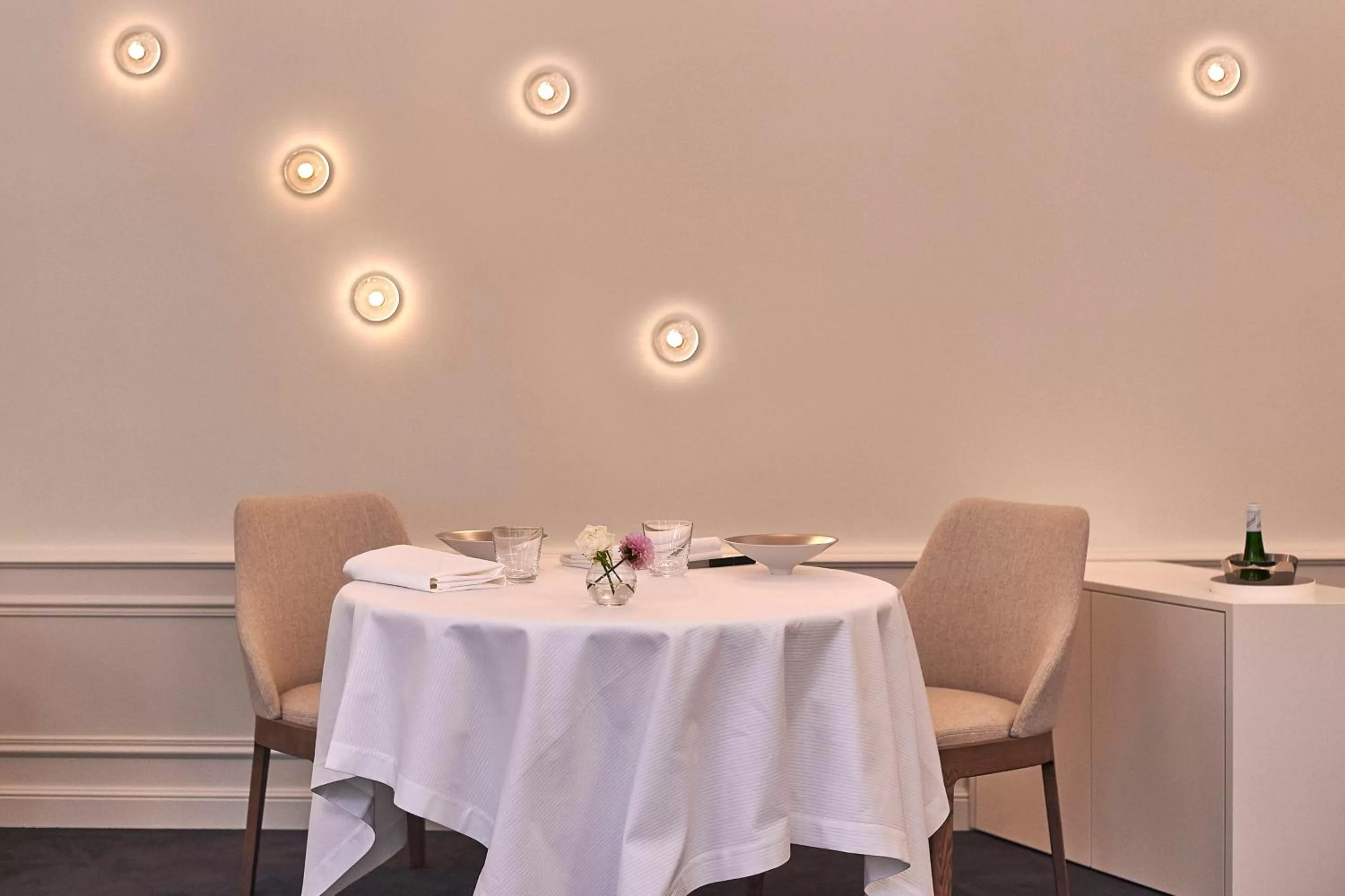 Restaurant/places to eat in Relais & Châteaux La Maison Des Têtes