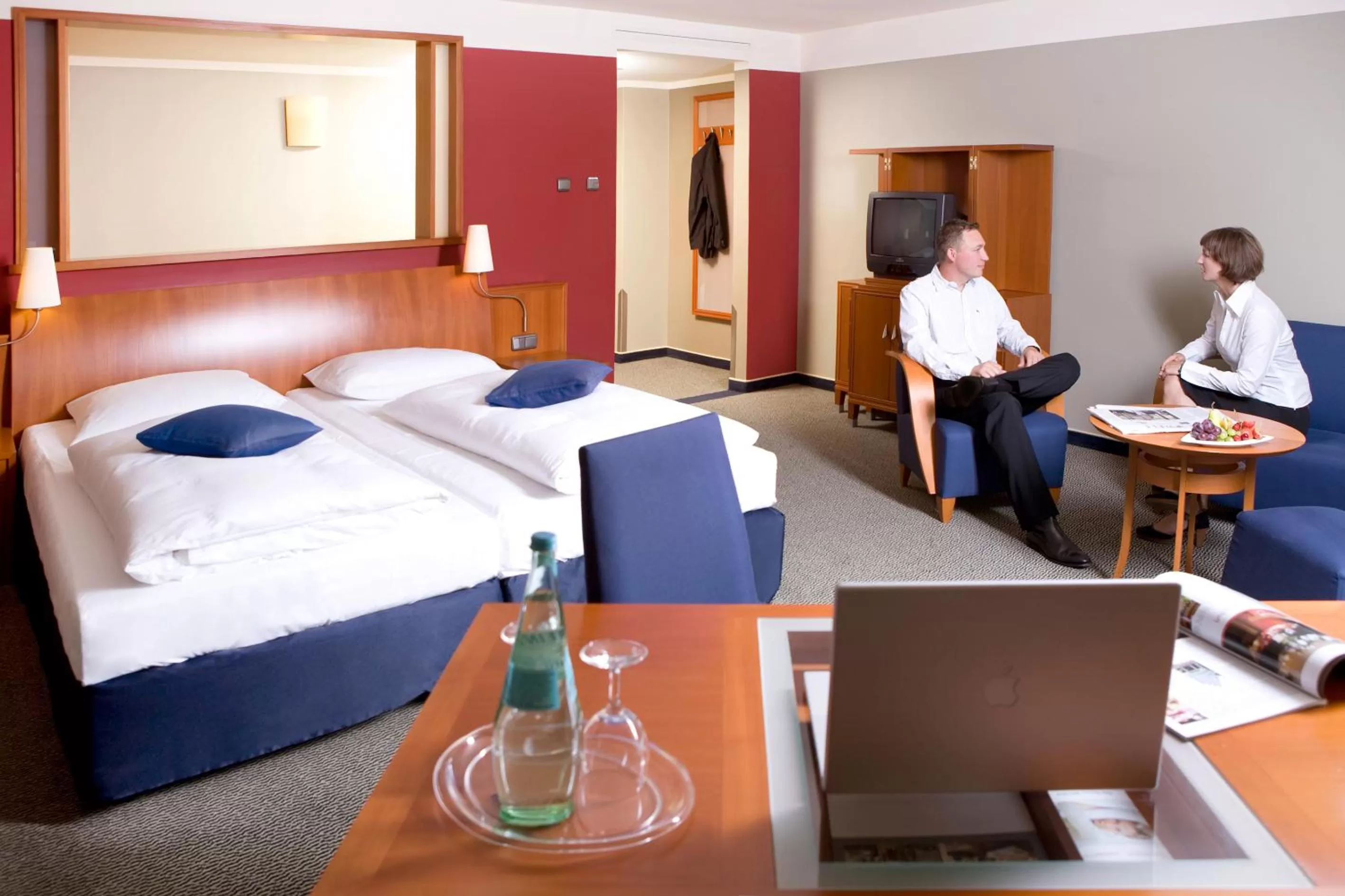 People, Bed in Vienna House by Wyndham Sonne Rostock