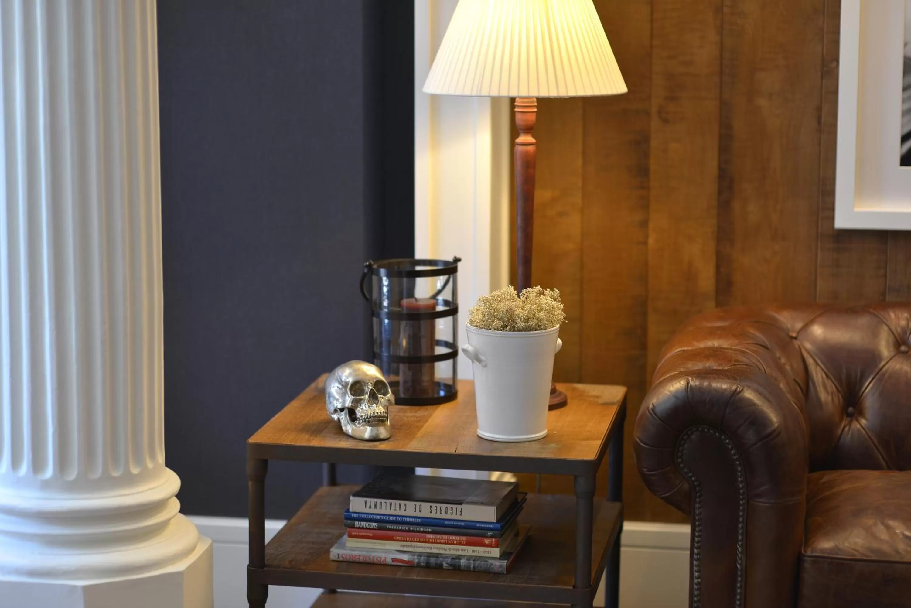 Library in Hotel Granvia