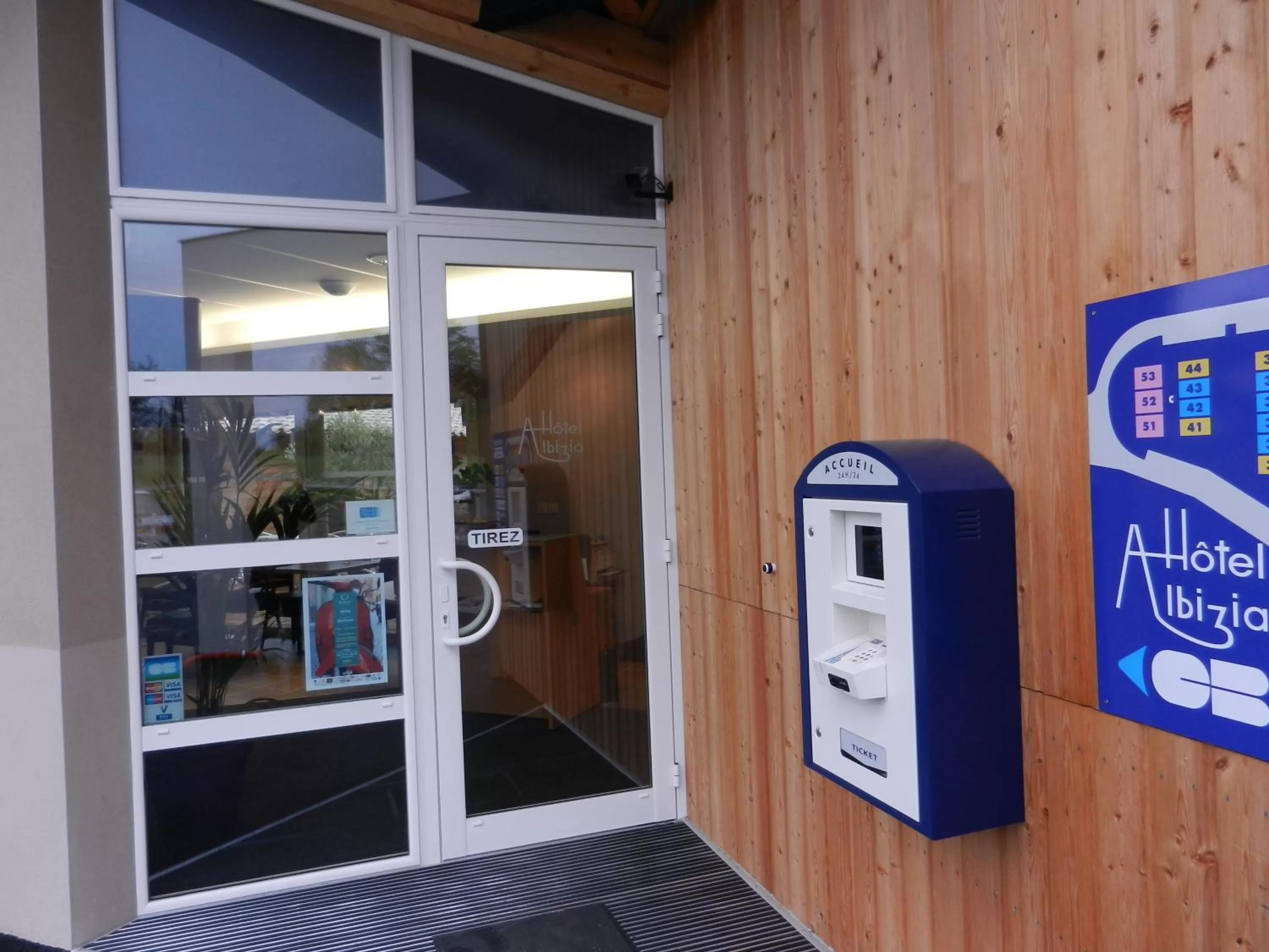 Facade/entrance in The Originals City, Hôtel Albizia, Sarlat-la-Canéda