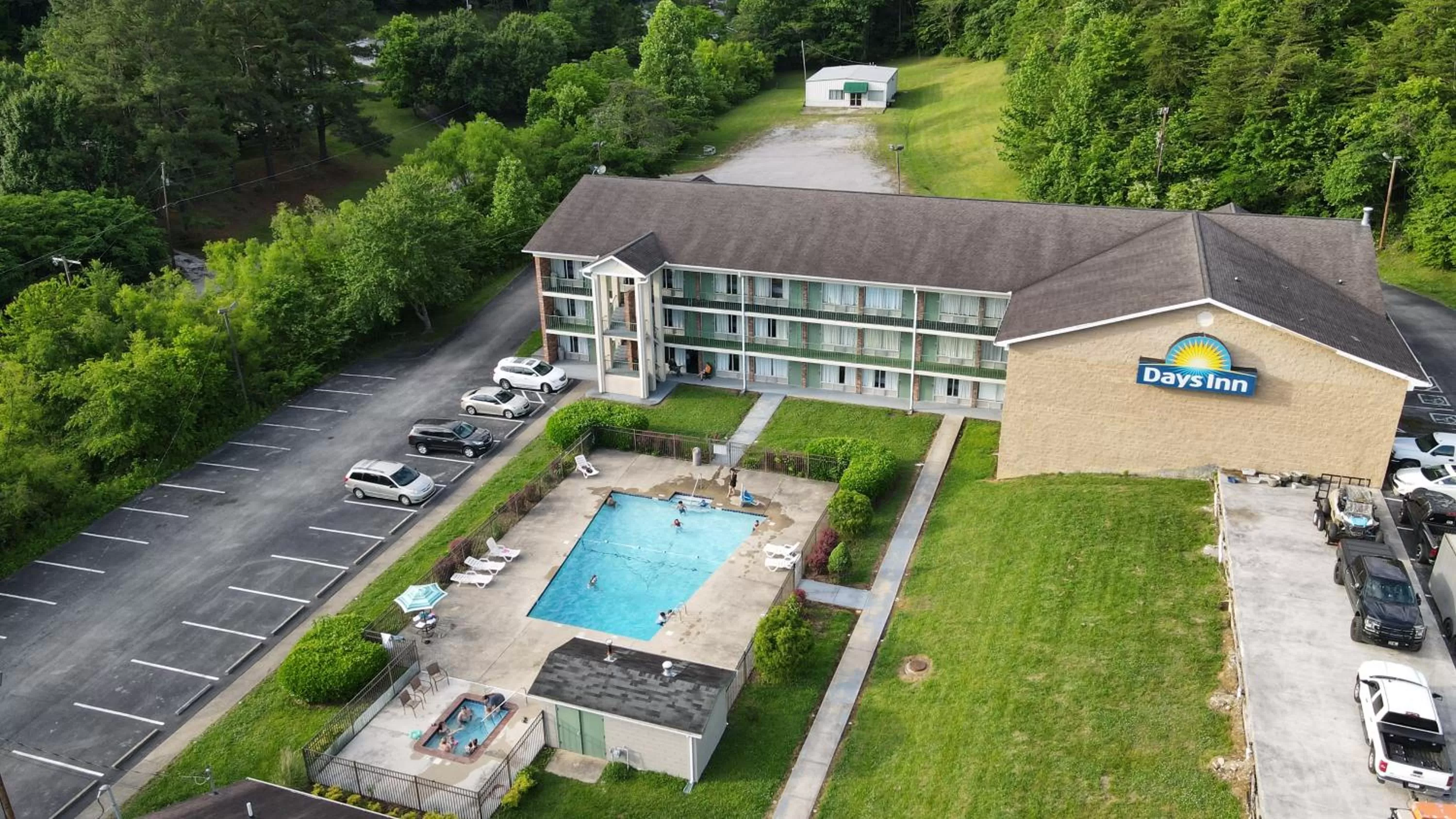 Swimming pool in Days Inn by Wyndham Jellico - Tennessee State Line