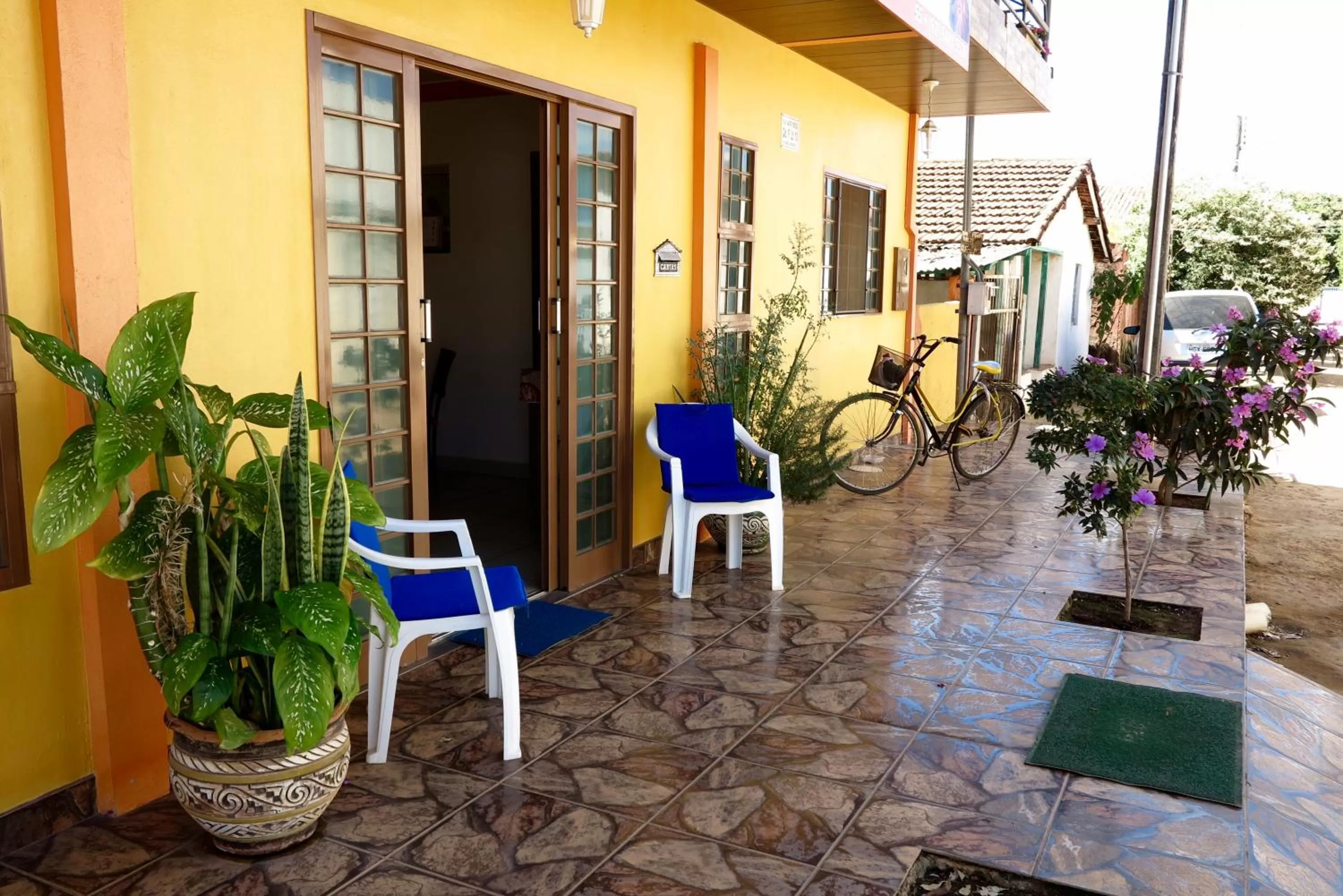 Property building, Patio/Outdoor Area in Pousada Corazao Sagradao