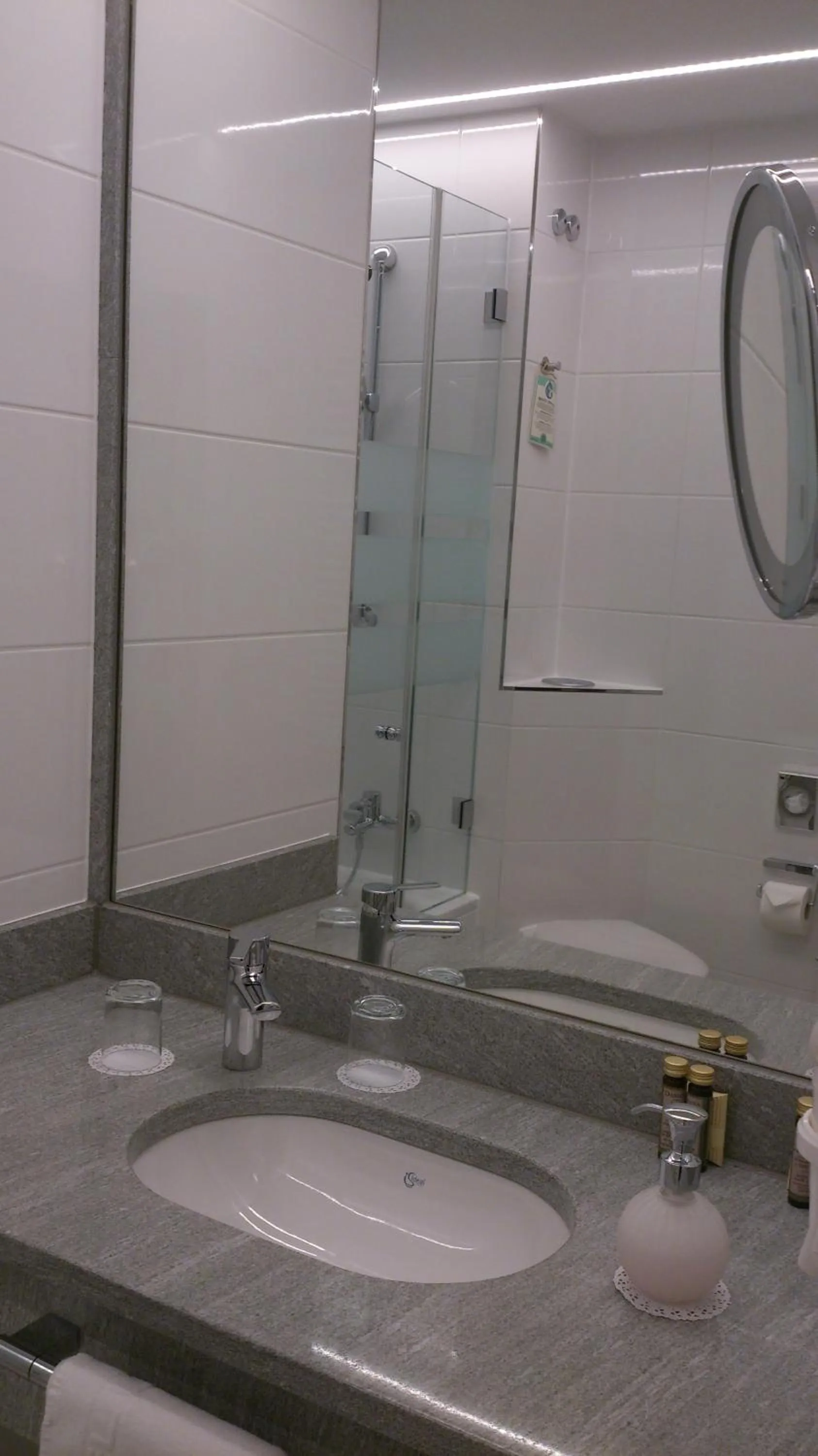 Bathroom in Hotel Unger