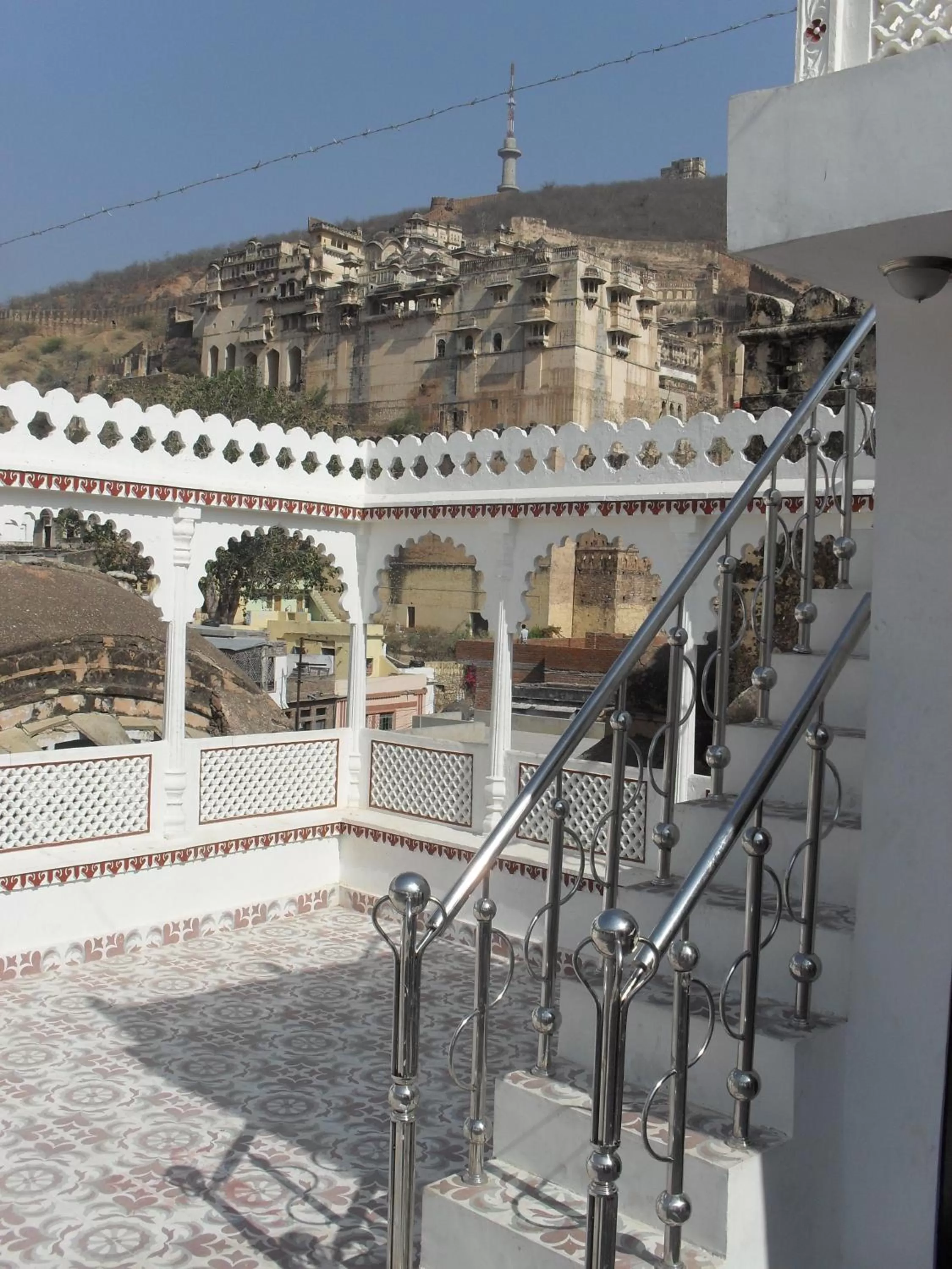 Mountain view in Haveli Taragarh Palace