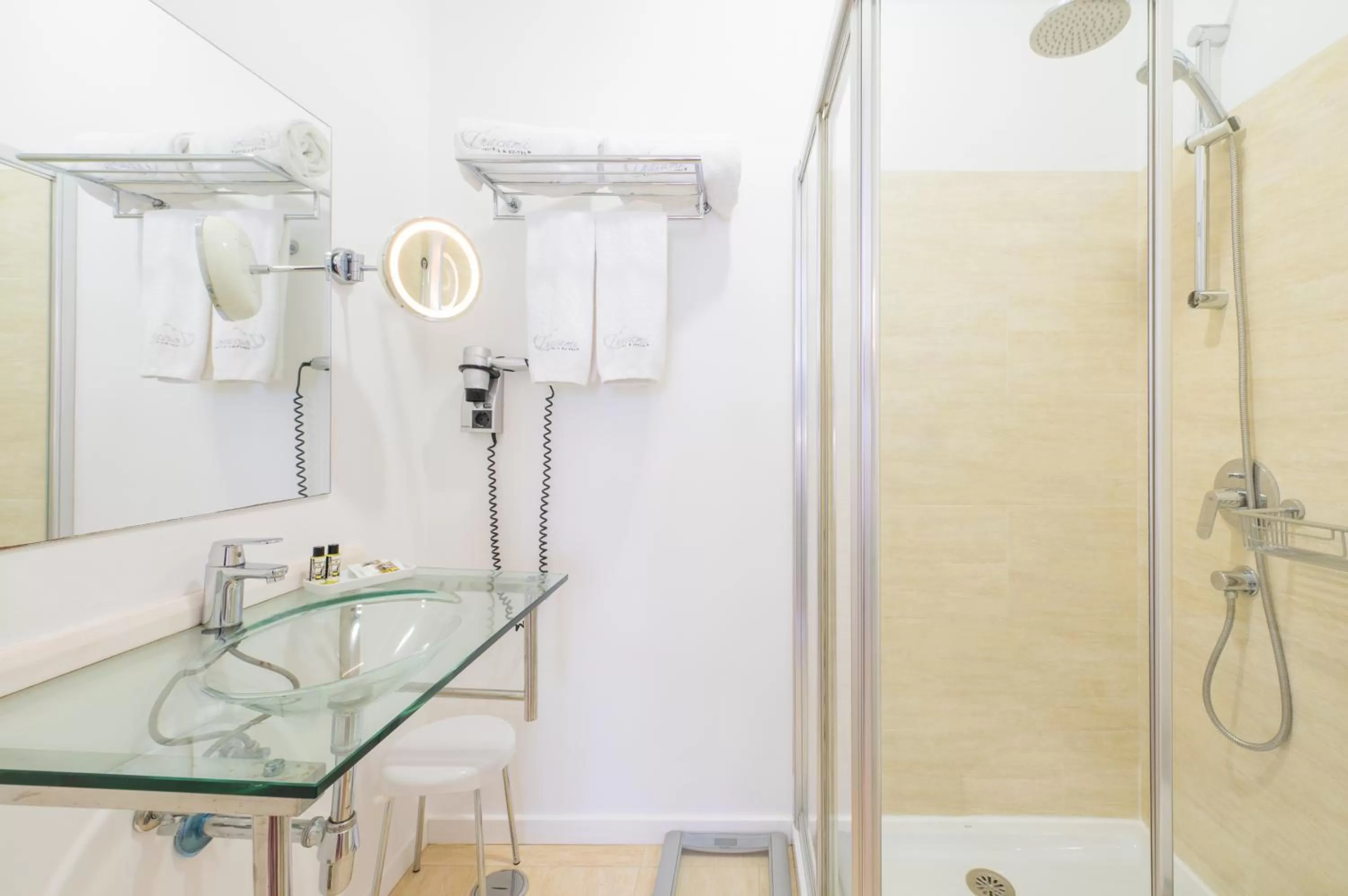 Bathroom in Lisboa Prata Boutique Hotel