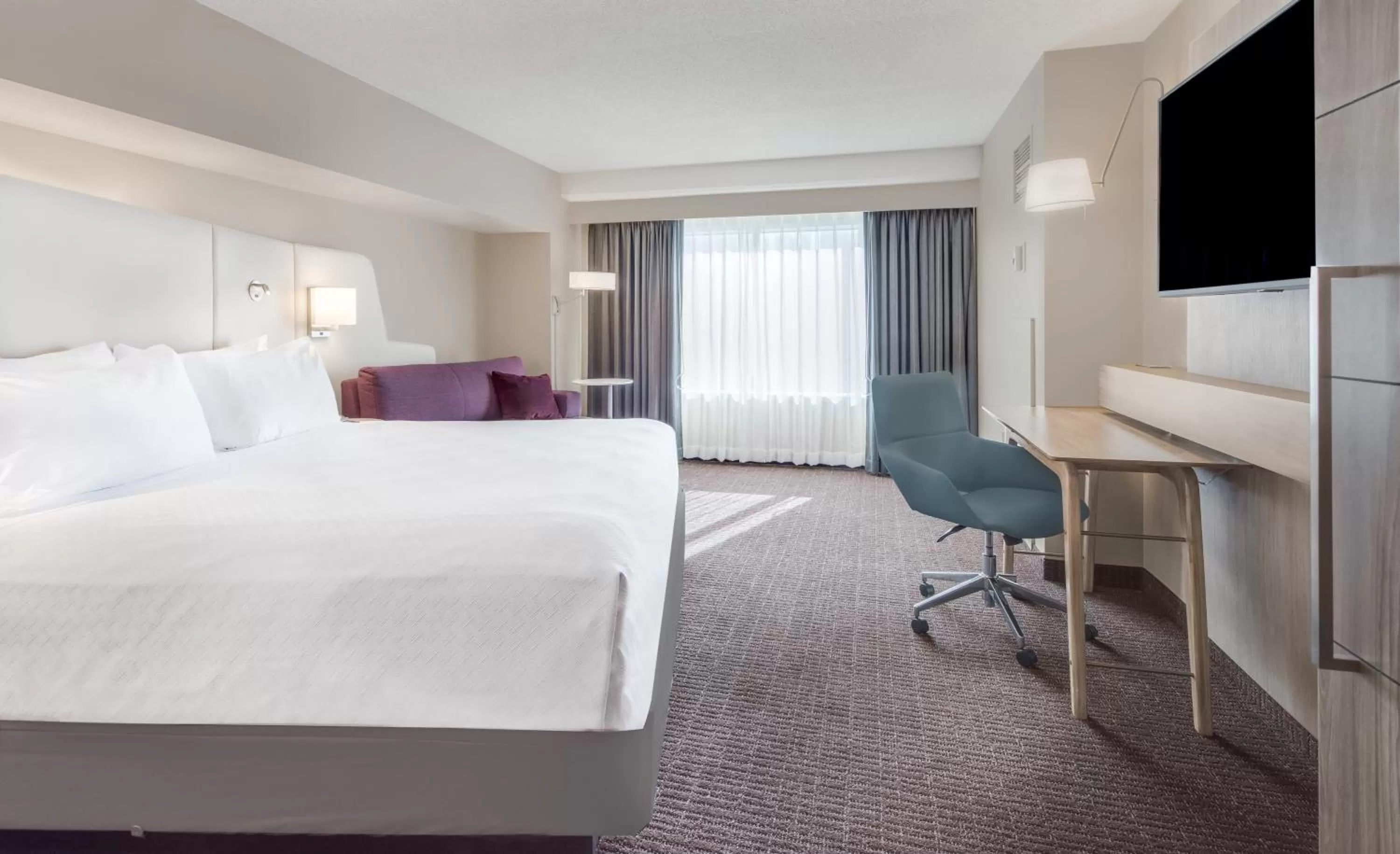 Photo of the whole room, Bed in Crowne Plaza Cleveland at Playhouse Square by IHG
