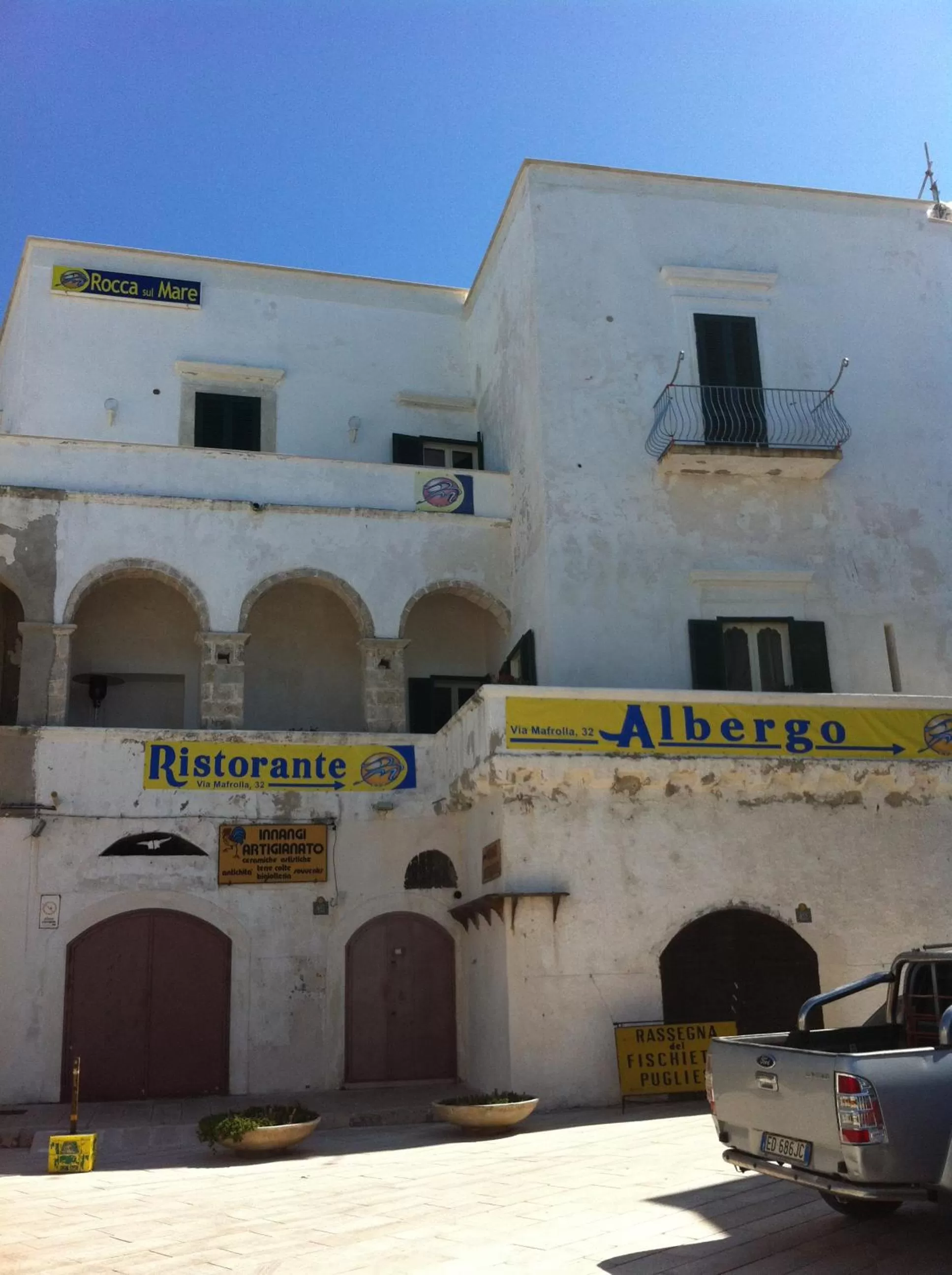 Facade/entrance in Rocca Sul Mare Hotel
