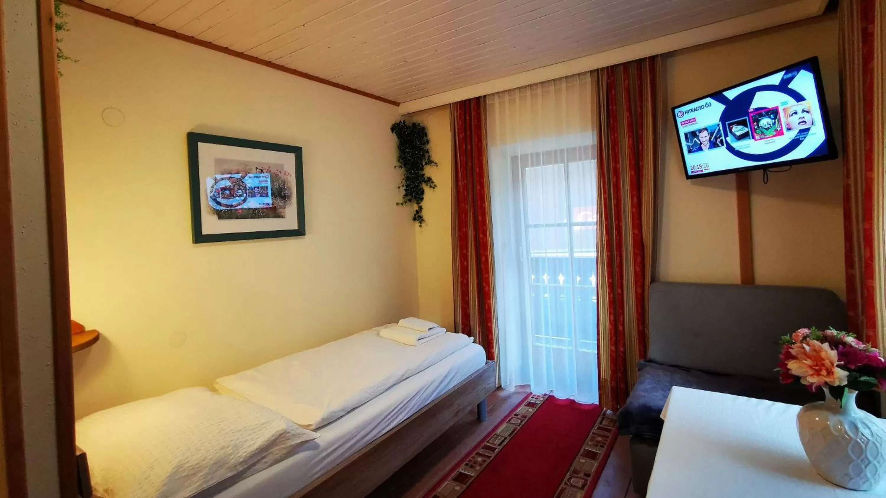 Bed in Gasthof Geronimo