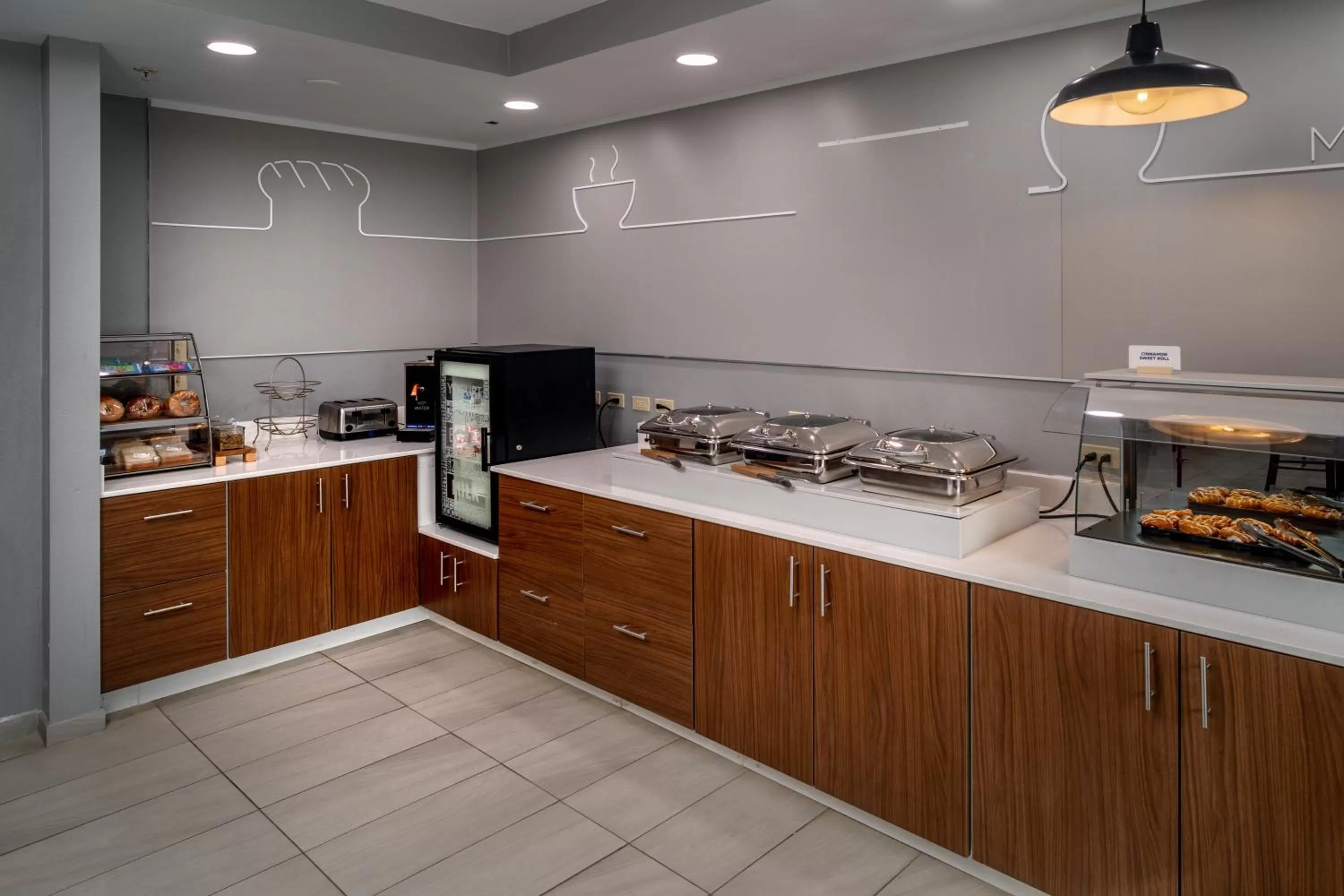 Buffet breakfast in Holiday Inn Express - Charleston/Kanawha City by IHG