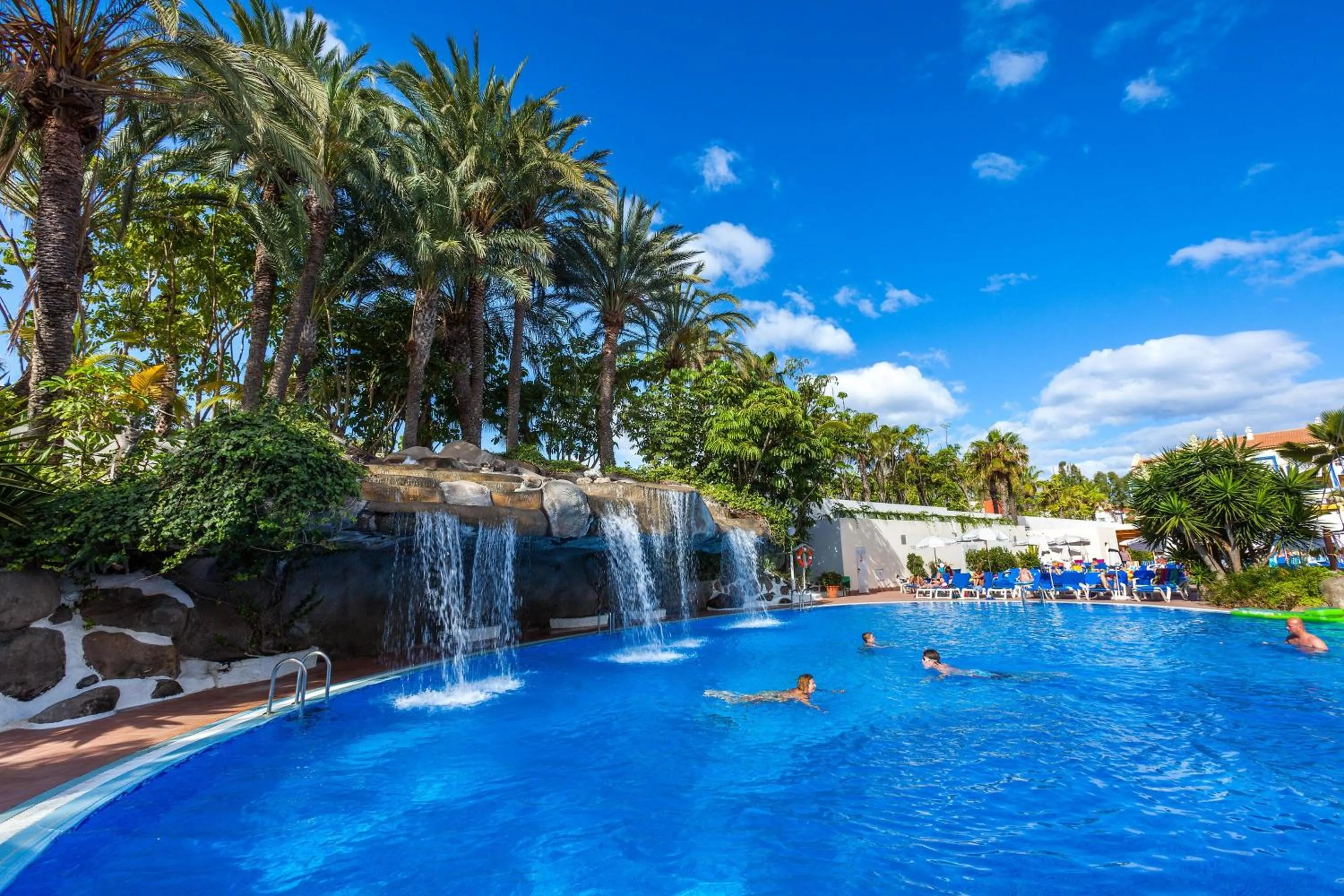 Swimming pool in Hotel Best Tenerife