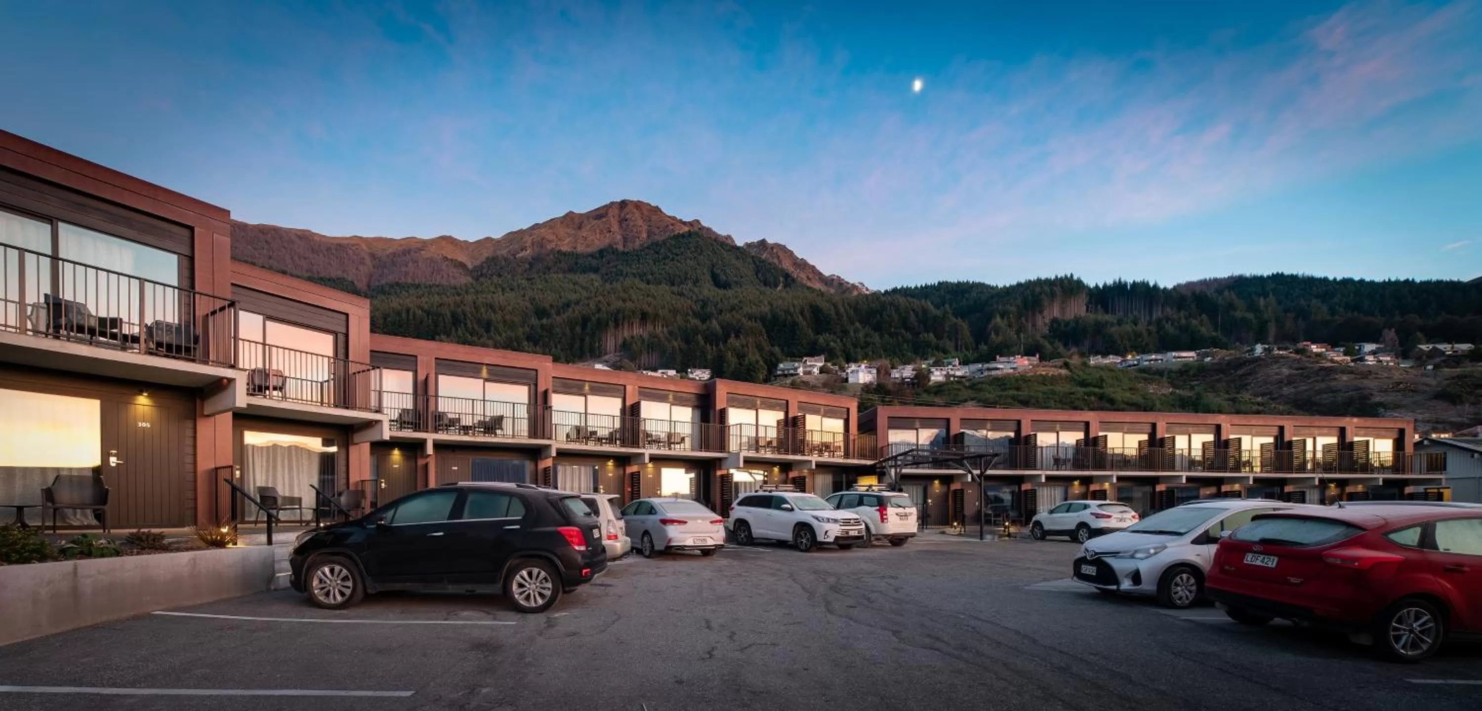 Property building in Kamana Lakehouse