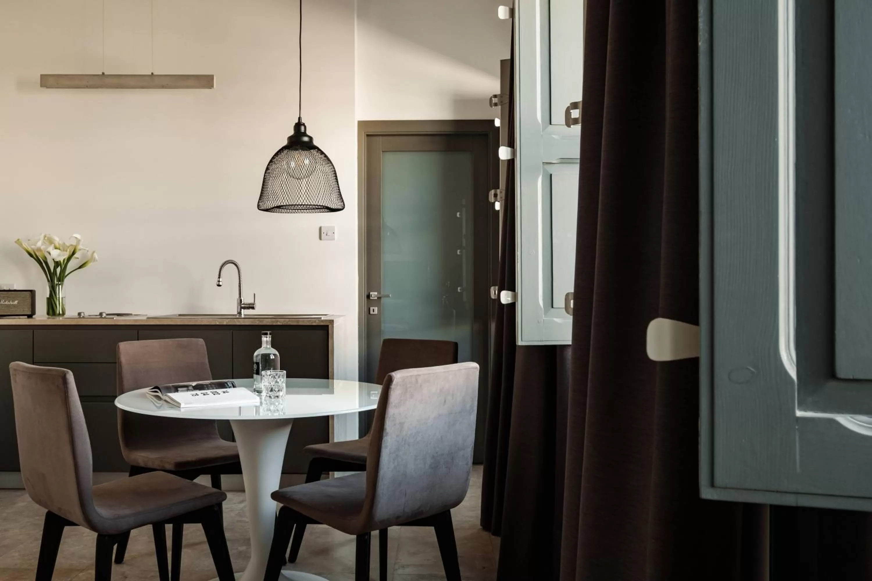 Decorative detail in 19 ROOMS