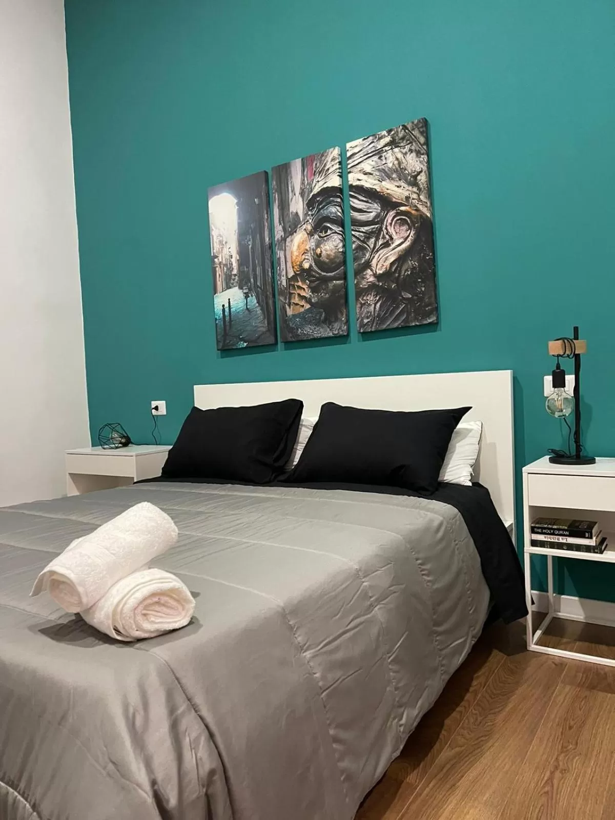 Bed in Mafalda - Napoli Rooms