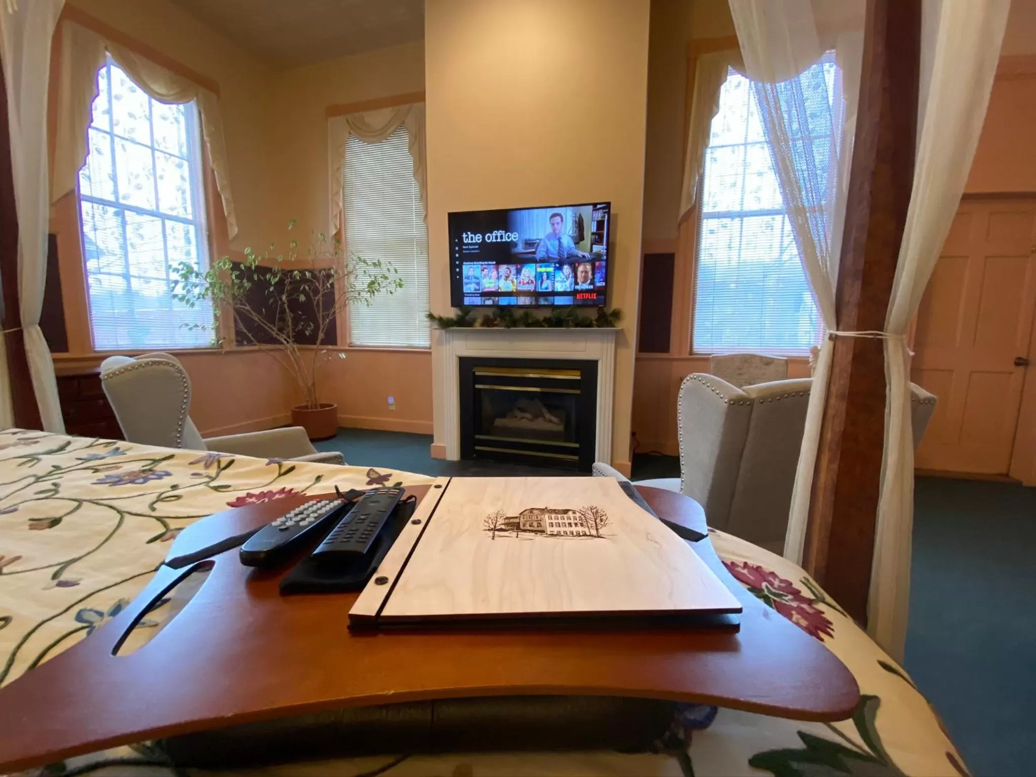 TV and multimedia in Chambery Inn