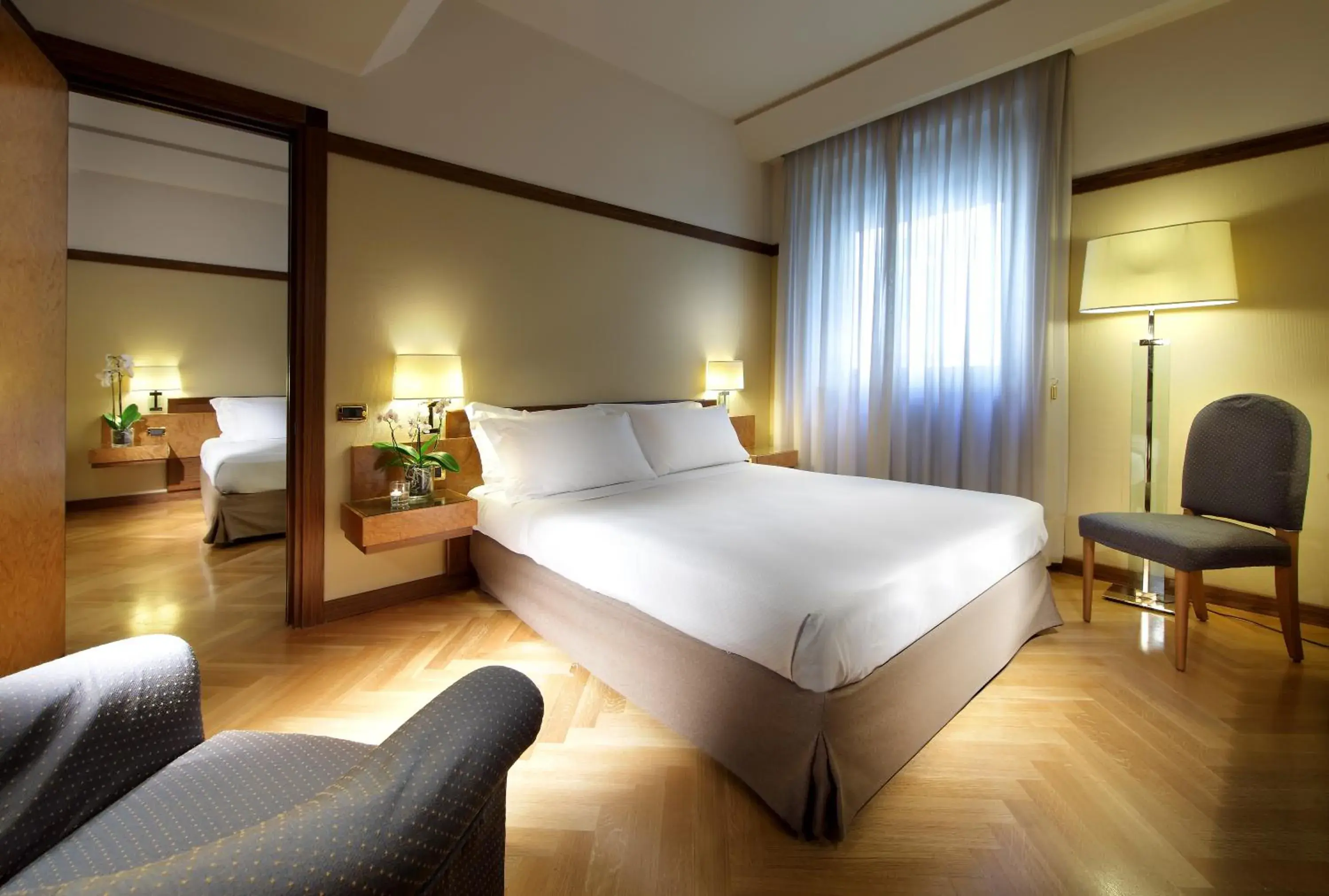 Two Connecting Double Rooms in Exe Majestic Two Connecting Double Rooms in Exe Majestic