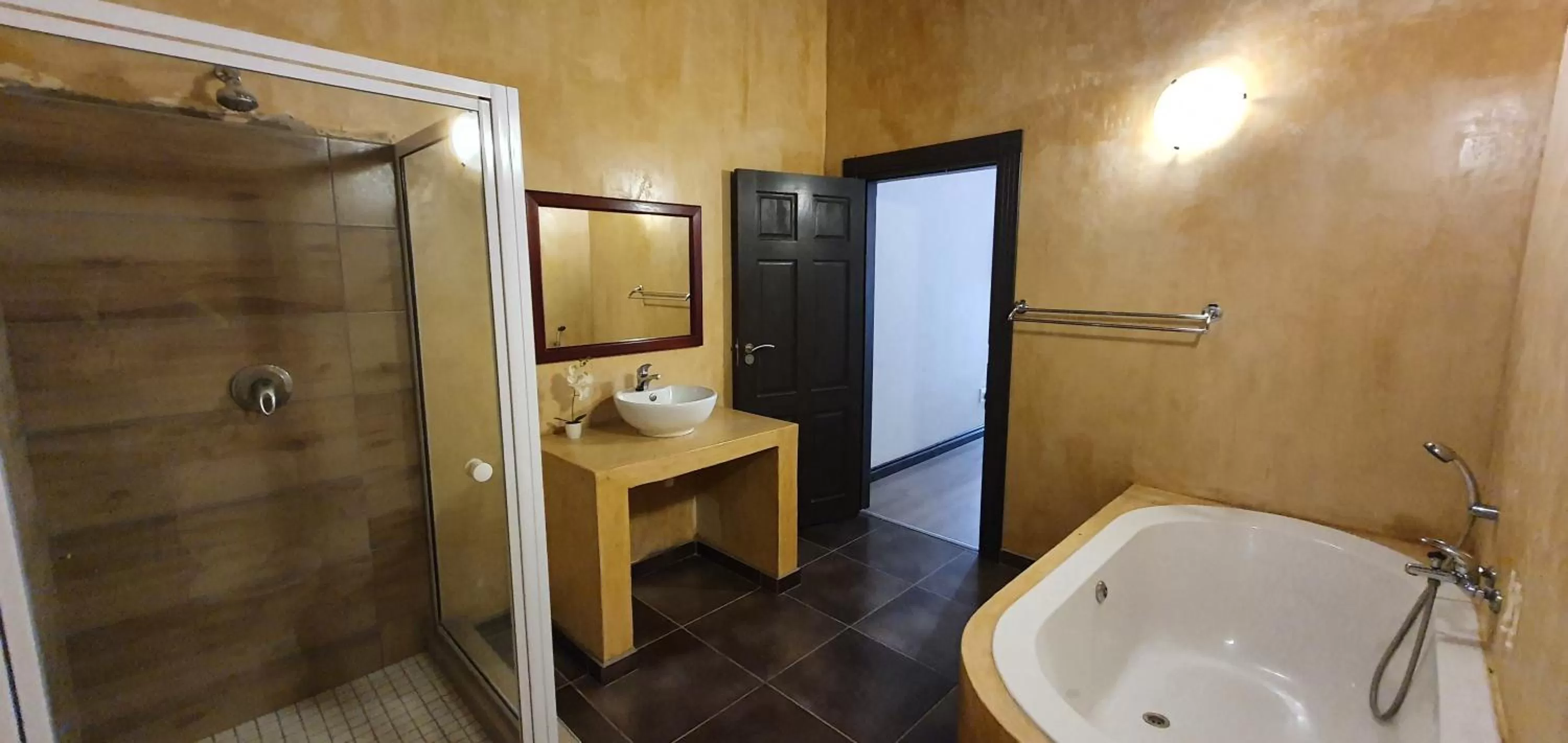 Bathroom in DESERT DREAMS B&B