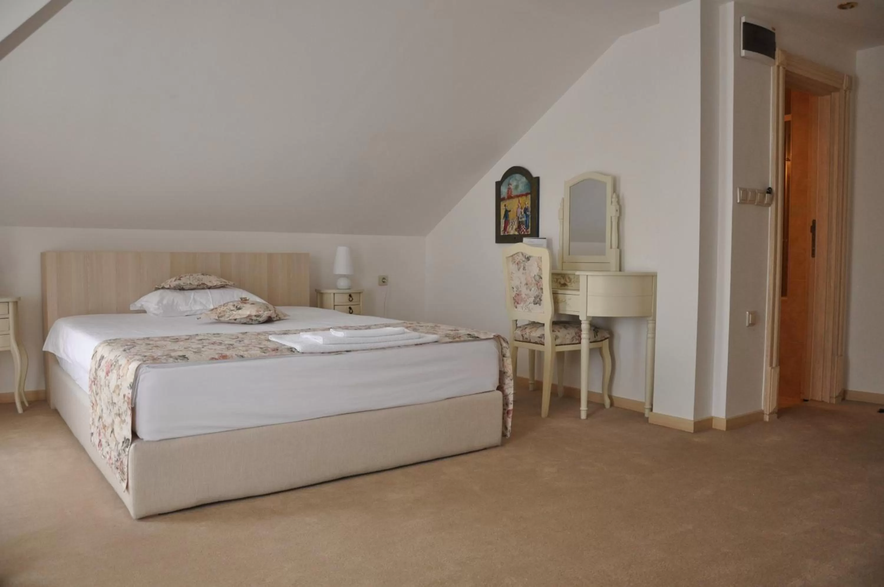 Photo of the whole room, Bed in Garni Hotel Andric