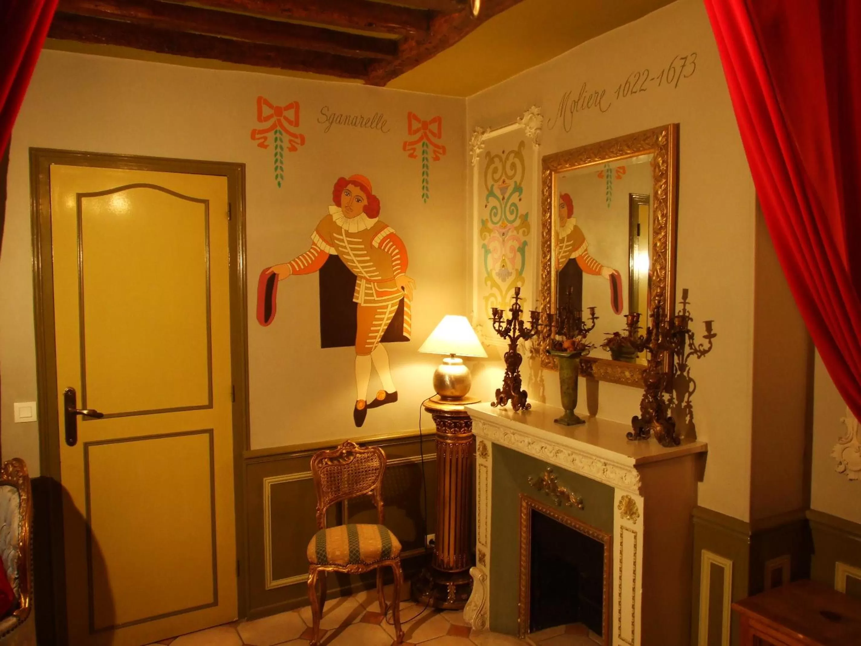 Bedroom in Hotel de Nesle