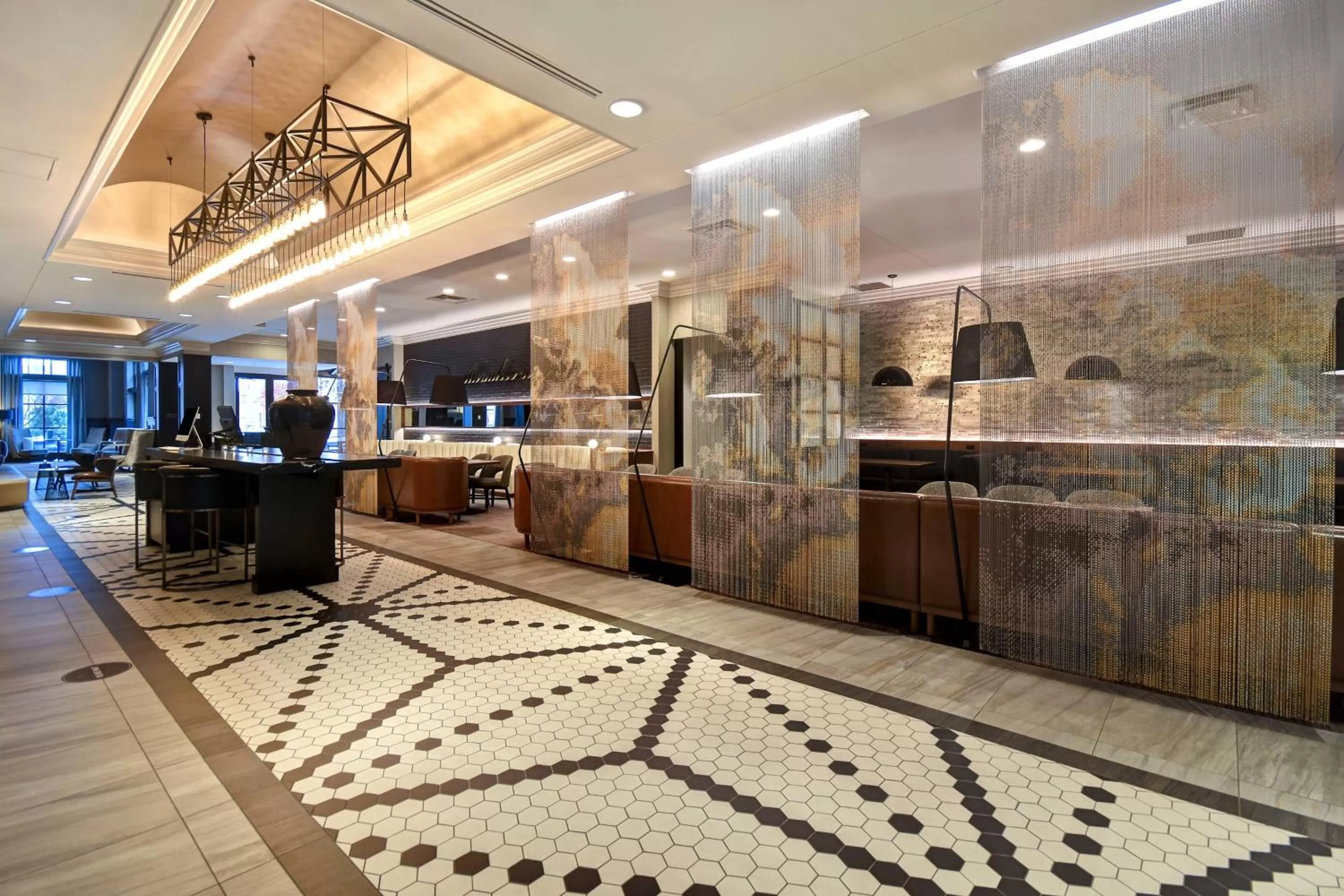 Lounge or bar in Renaissance Minneapolis Hotel, The Depot