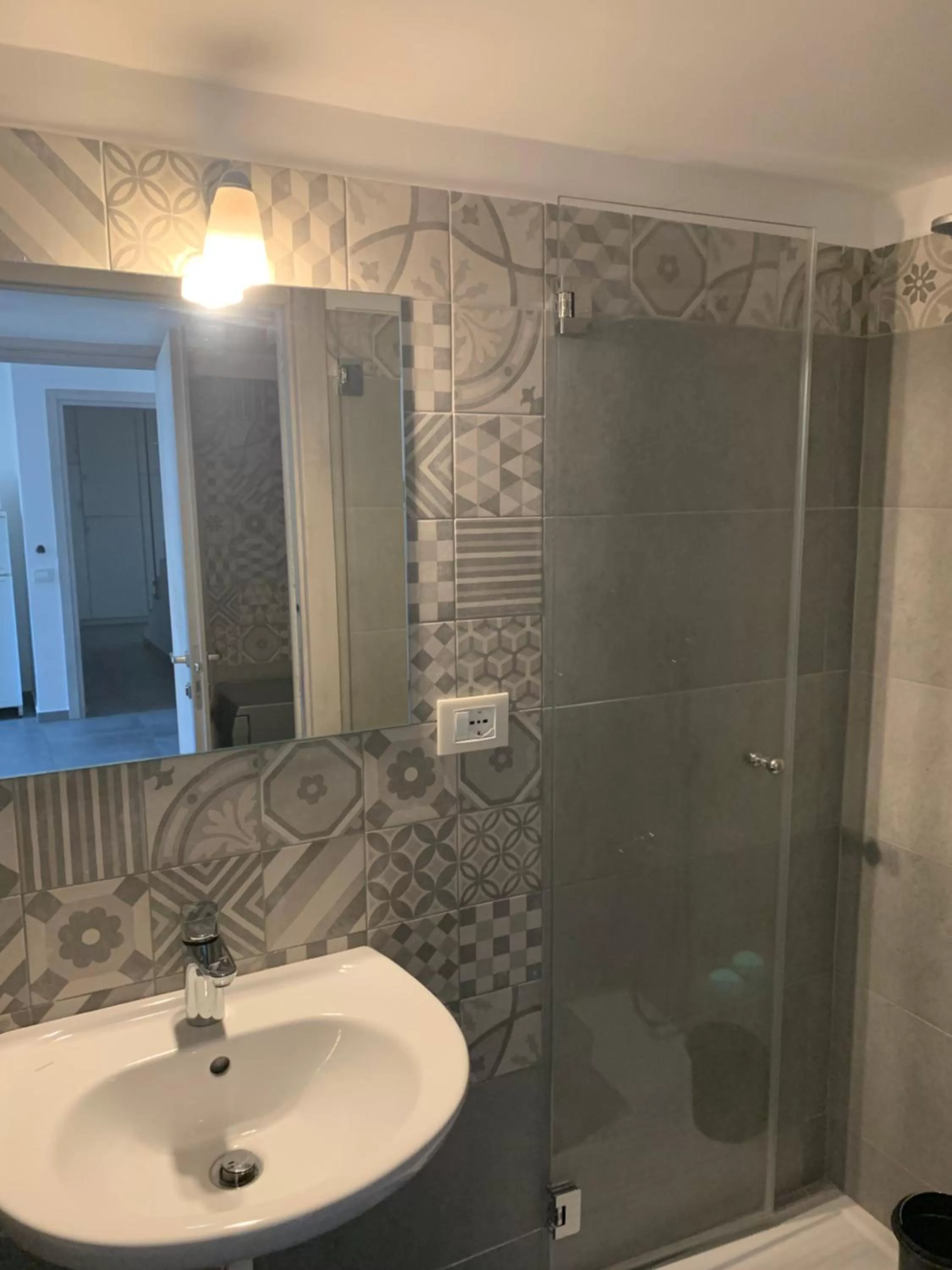 Bathroom in Specchio di Parthenope B&B