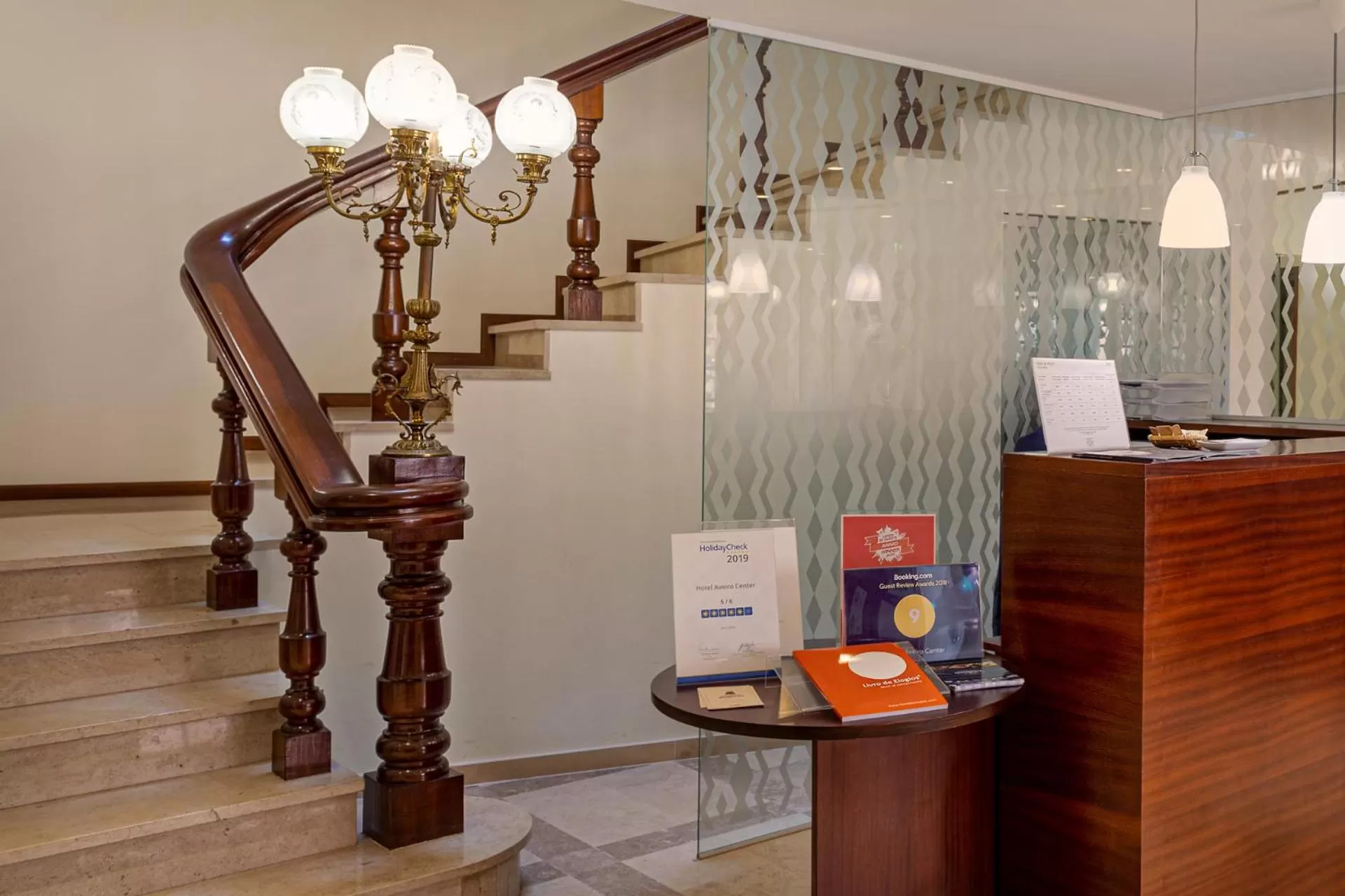 Lobby or reception in Hotel Aveiro Center by Alboi Group