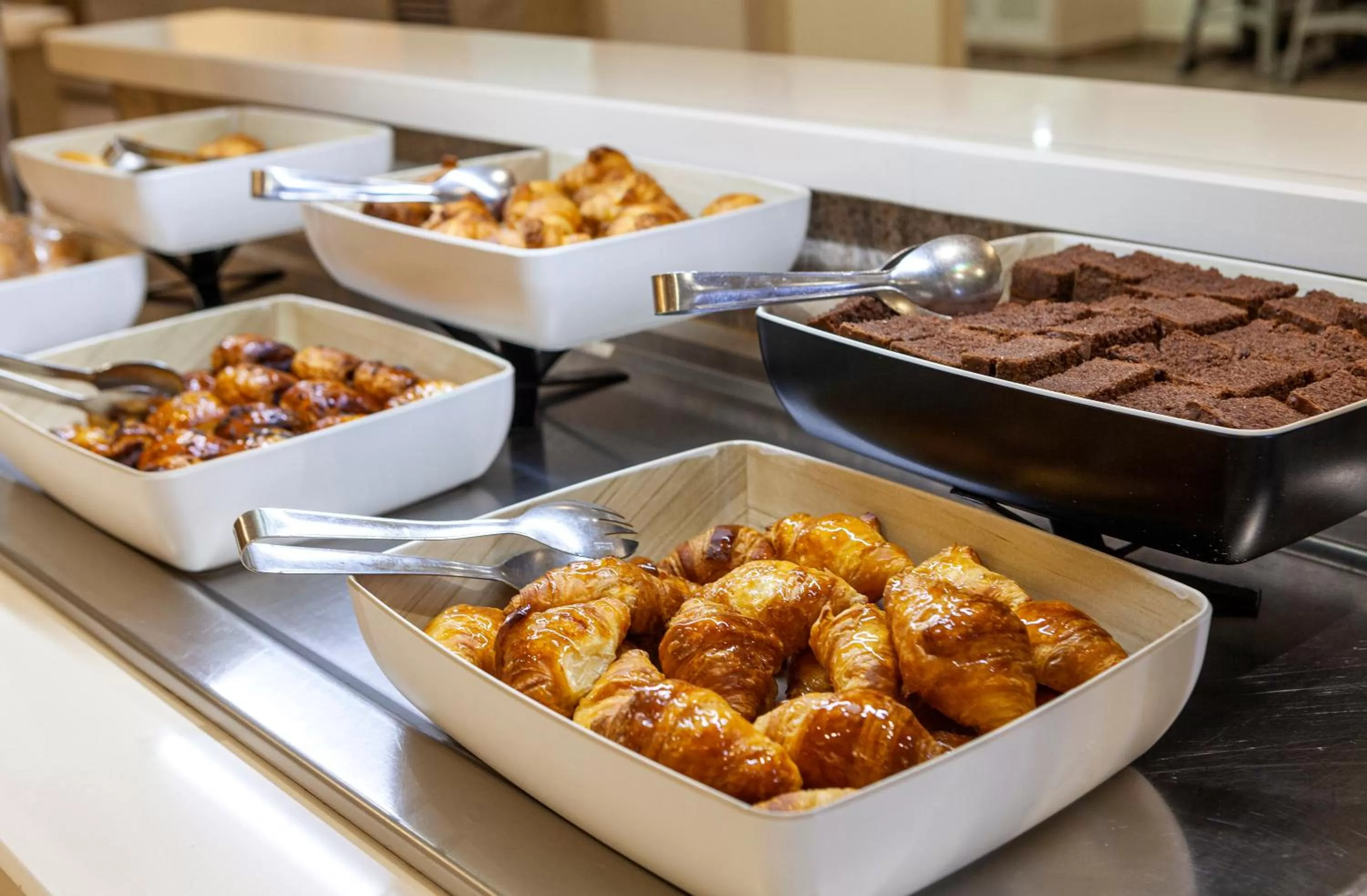 Restaurant/places to eat in Playacanela