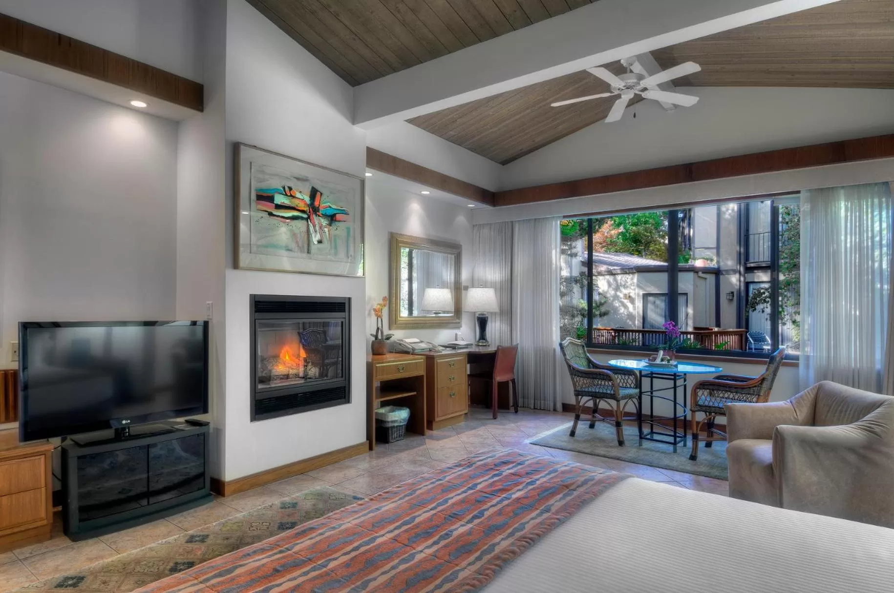 Photo of the whole room in Dinah's Garden Hotel