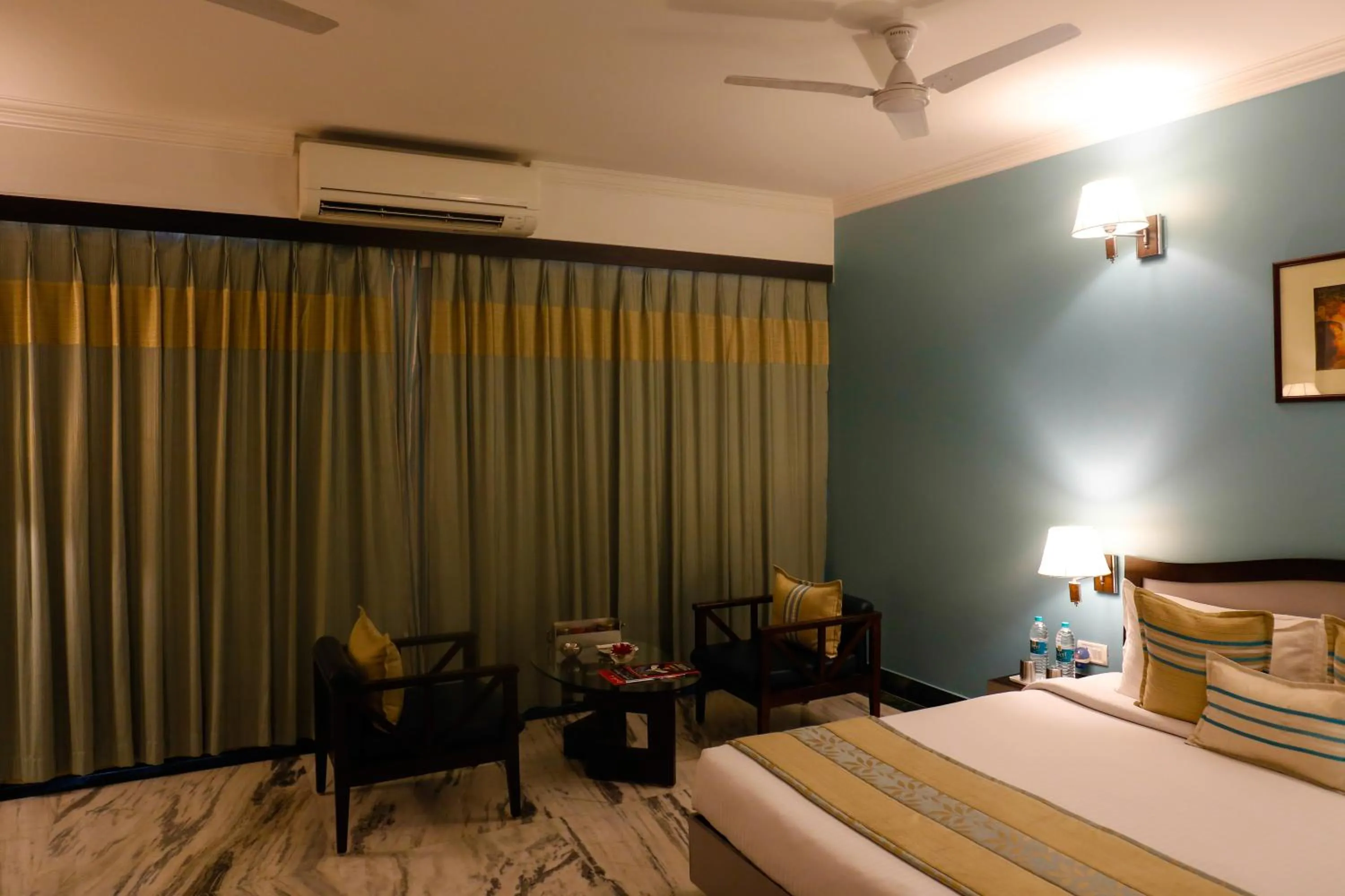 Bed in Capitol Residency