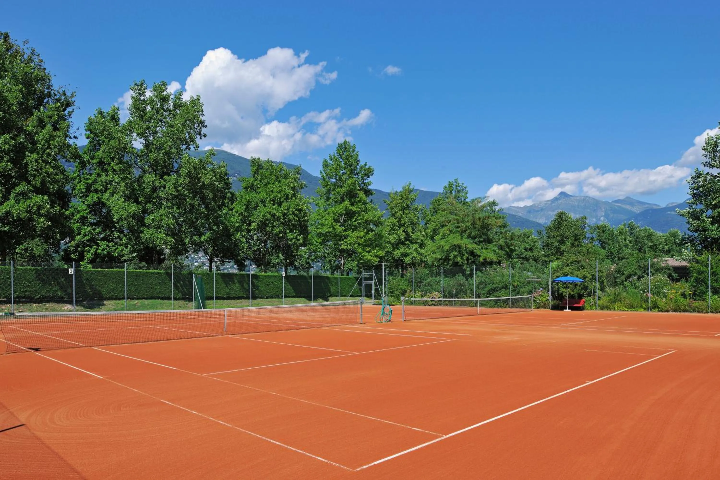 Tennis court in Castello del Sole Beach Resort&SPA