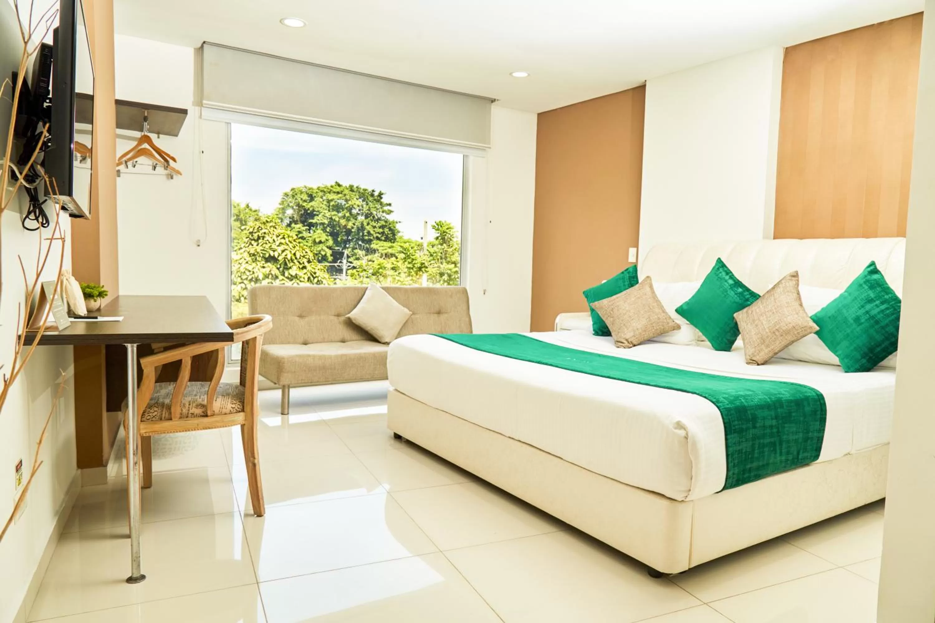 TV and multimedia in Solev Hotel