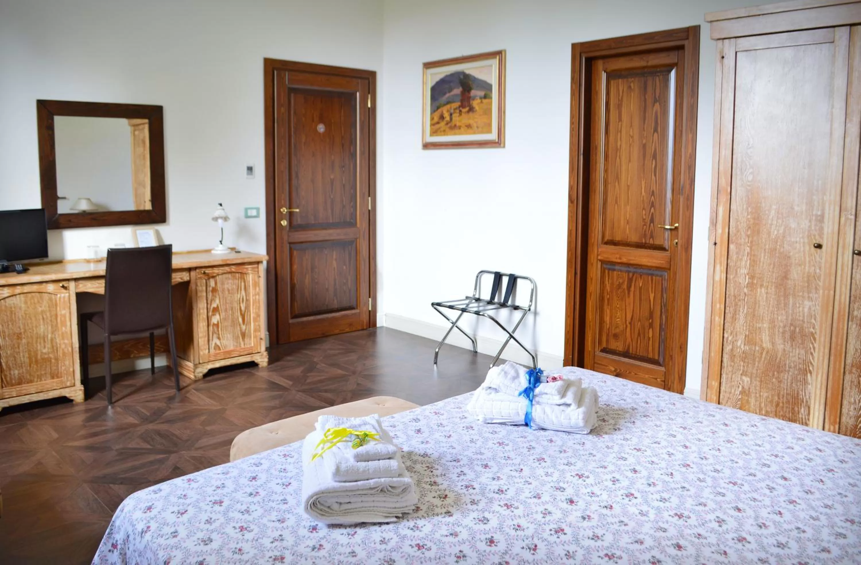 Bedroom, Bed in Armonie di Villa Incontri B&B