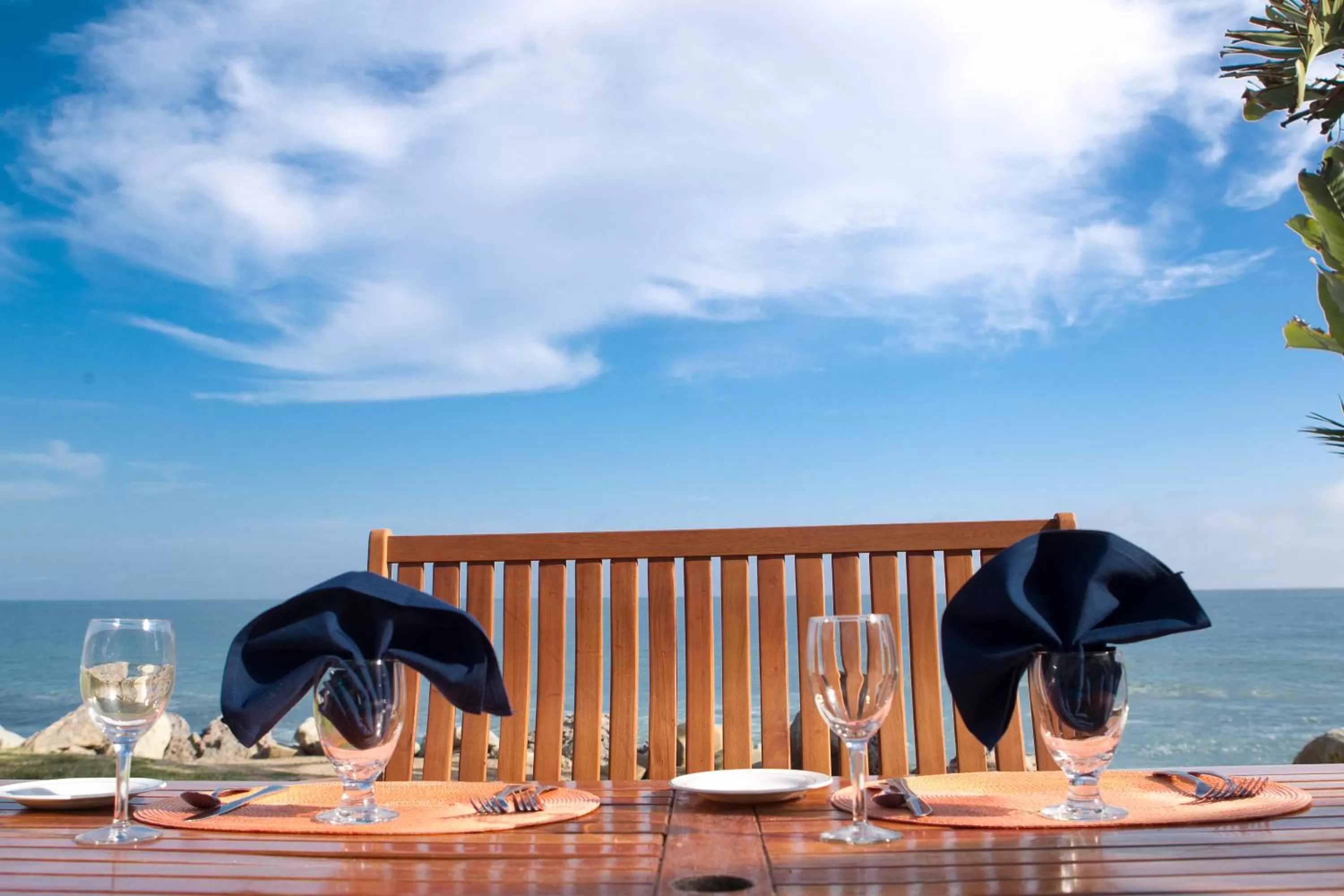 Food and drinks in Cliff House Inn