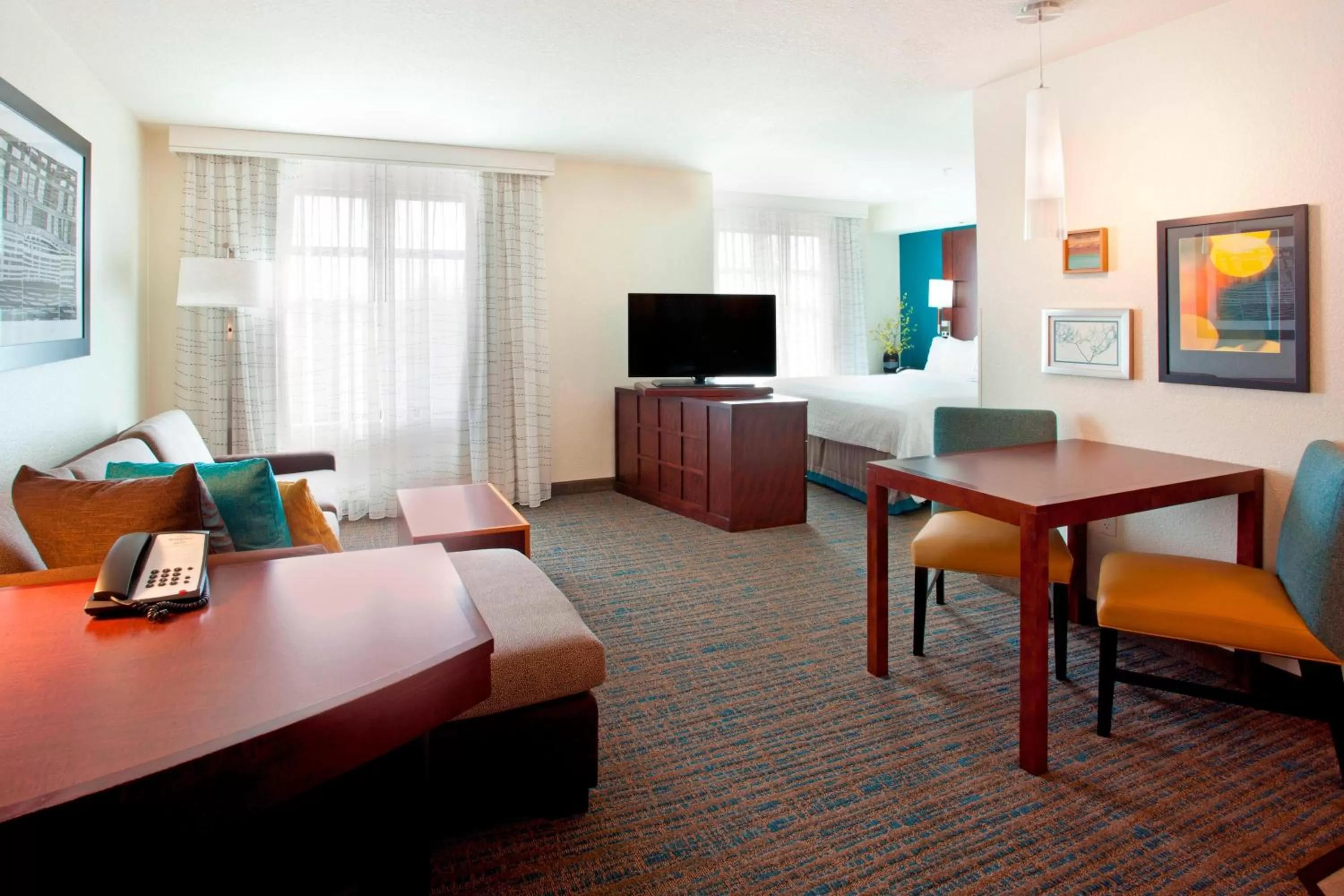 Living room in Residence Inn by Marriott Portland Airport at Cascade Station
