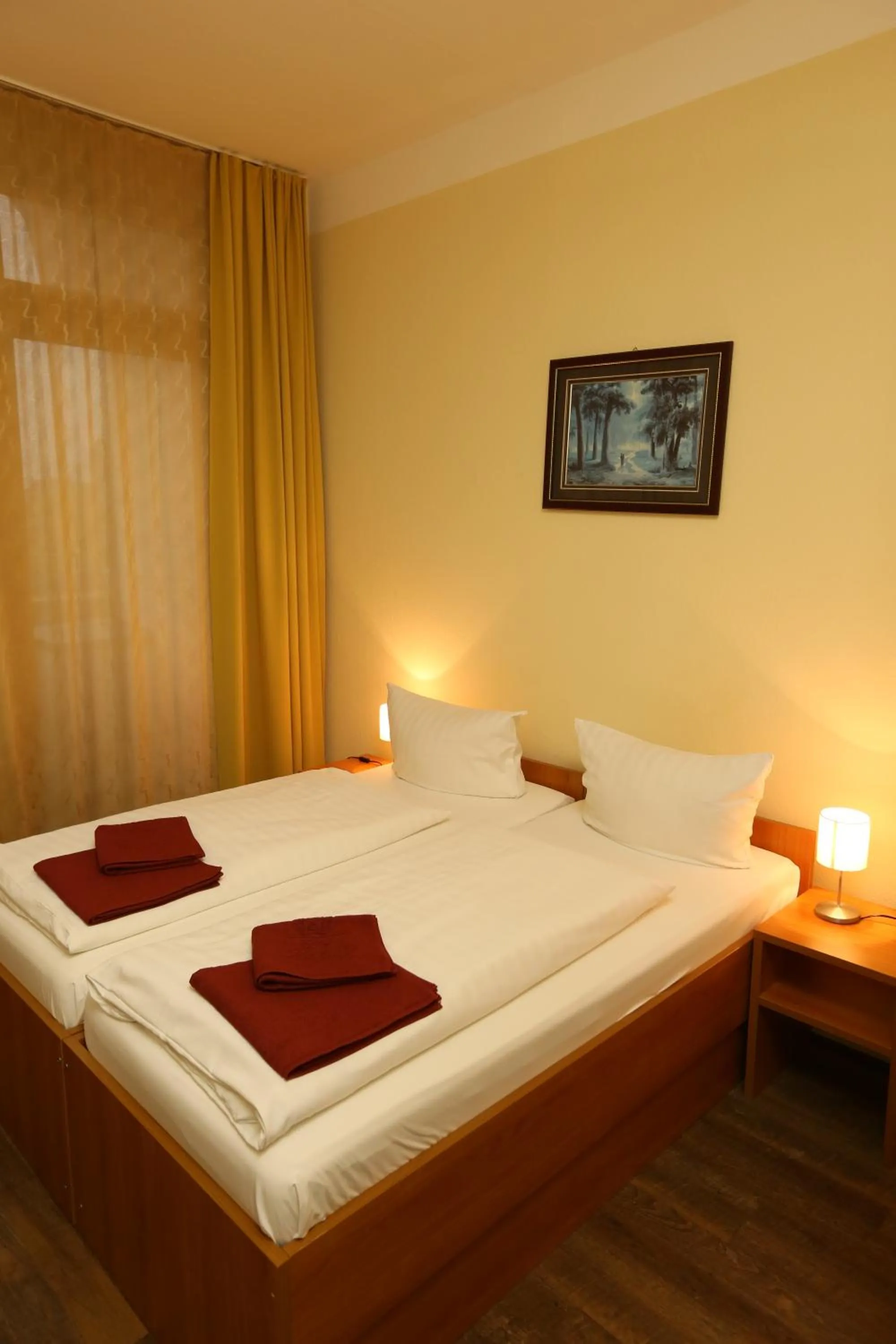 Bed in Hotel AI Königshof