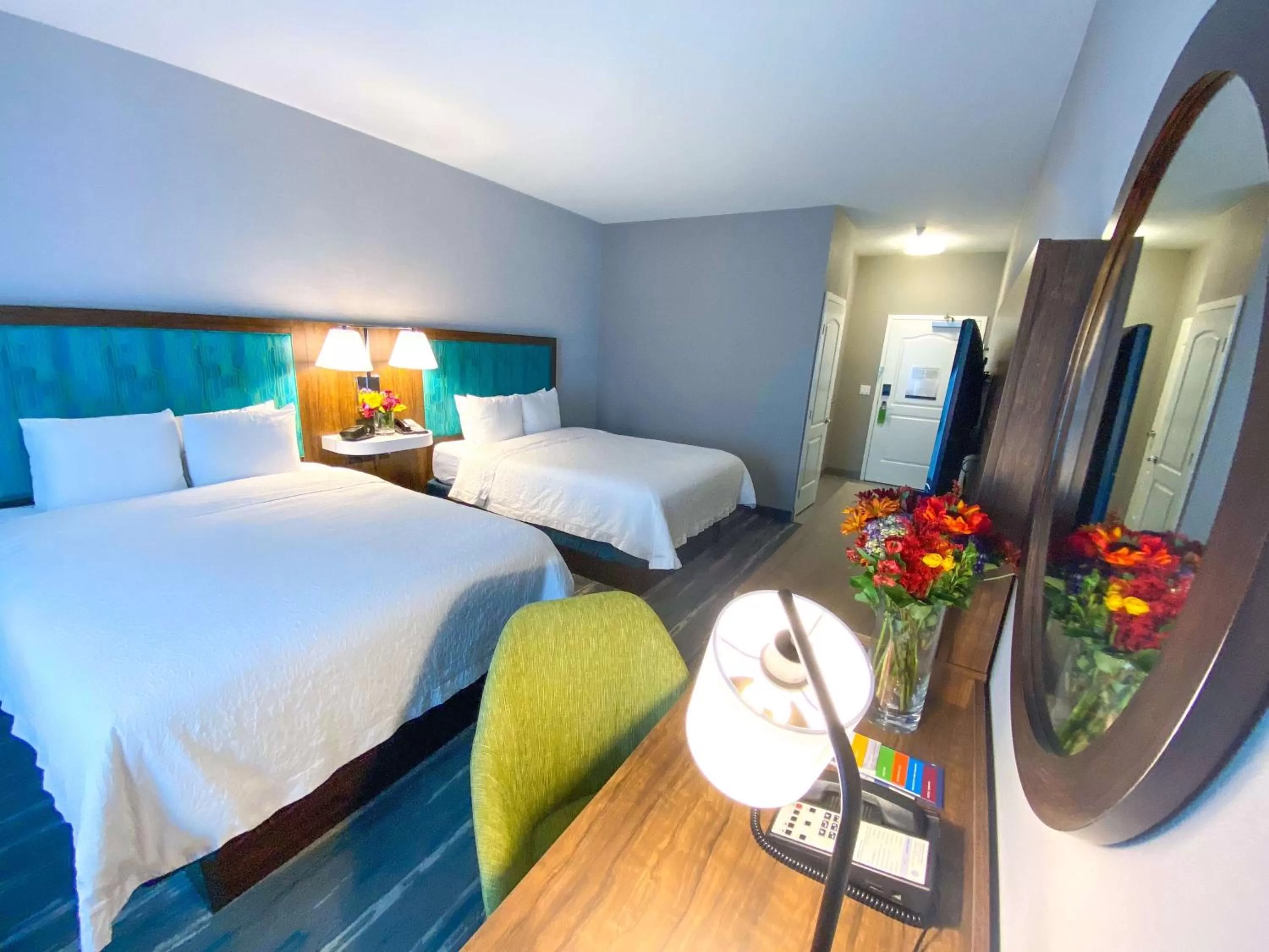 Bed in Hampton Inn Carlsbad North San Diego County