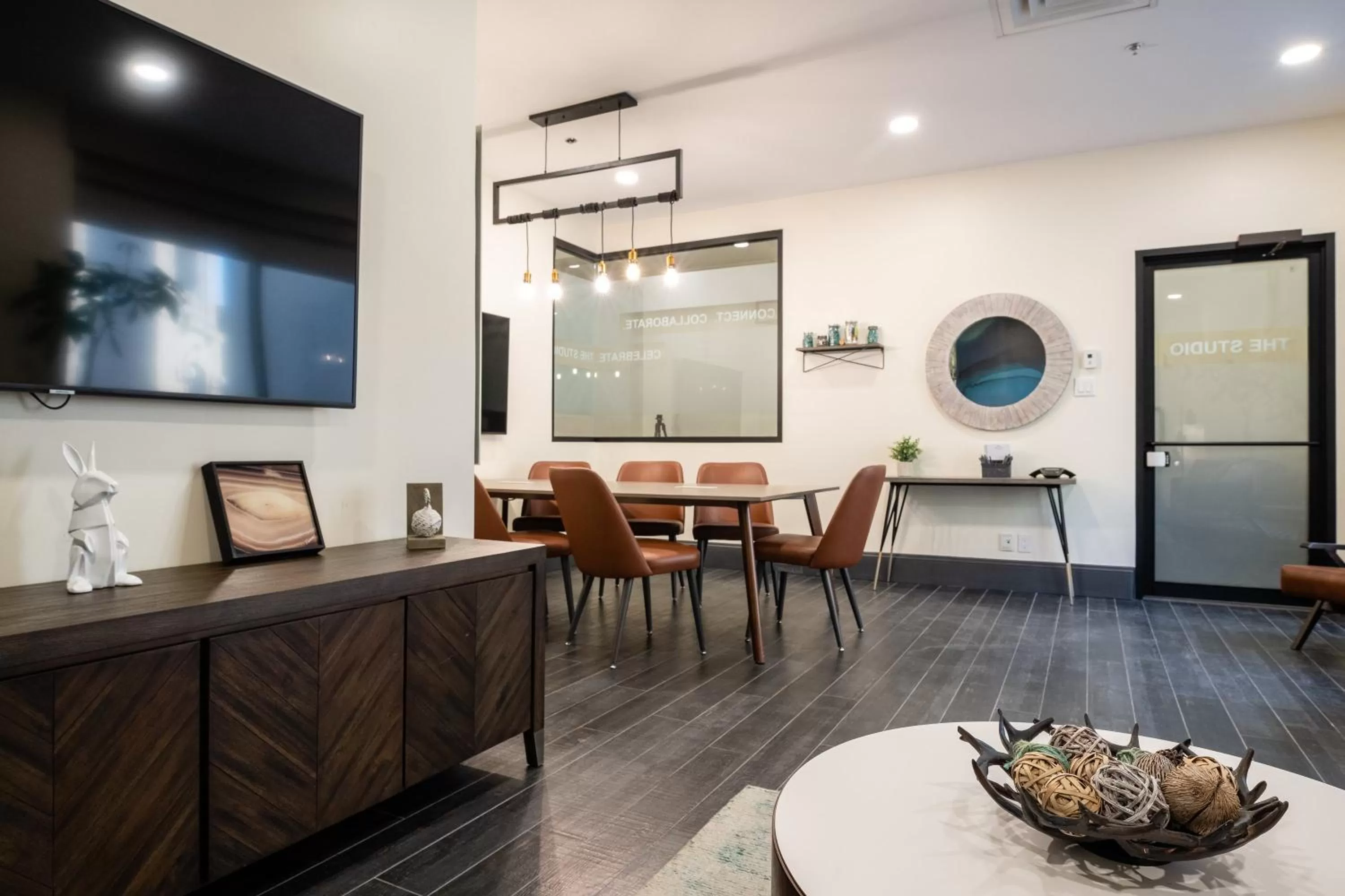 Meeting/conference room in Crowne Plaza Hotel Moncton Downtown by IHG