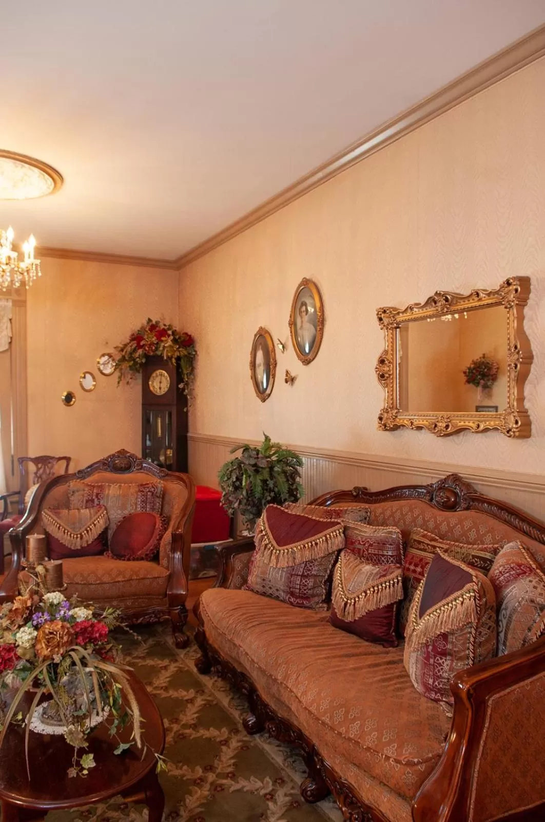 Seating area in The Historic Wolf Hotel