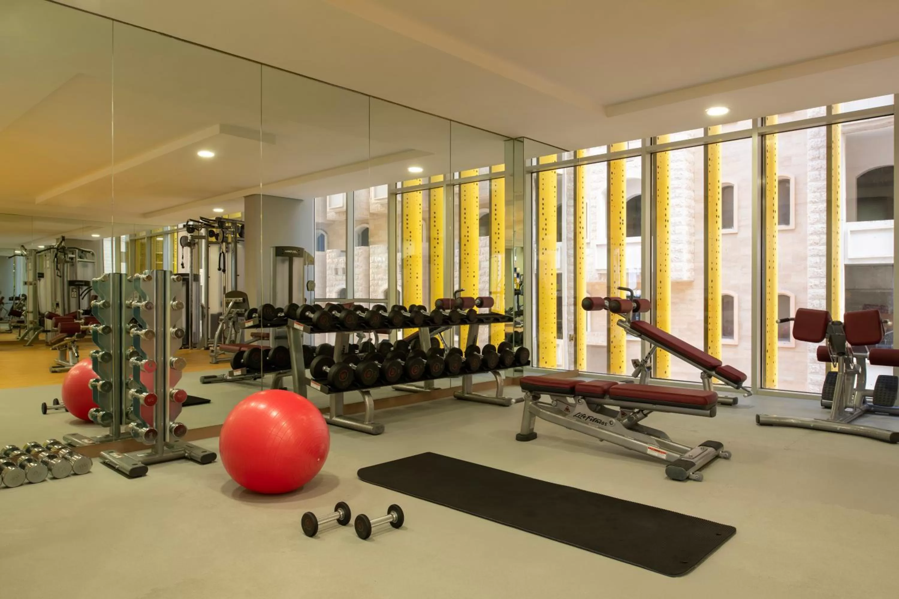 Fitness centre/facilities in ibis Doha