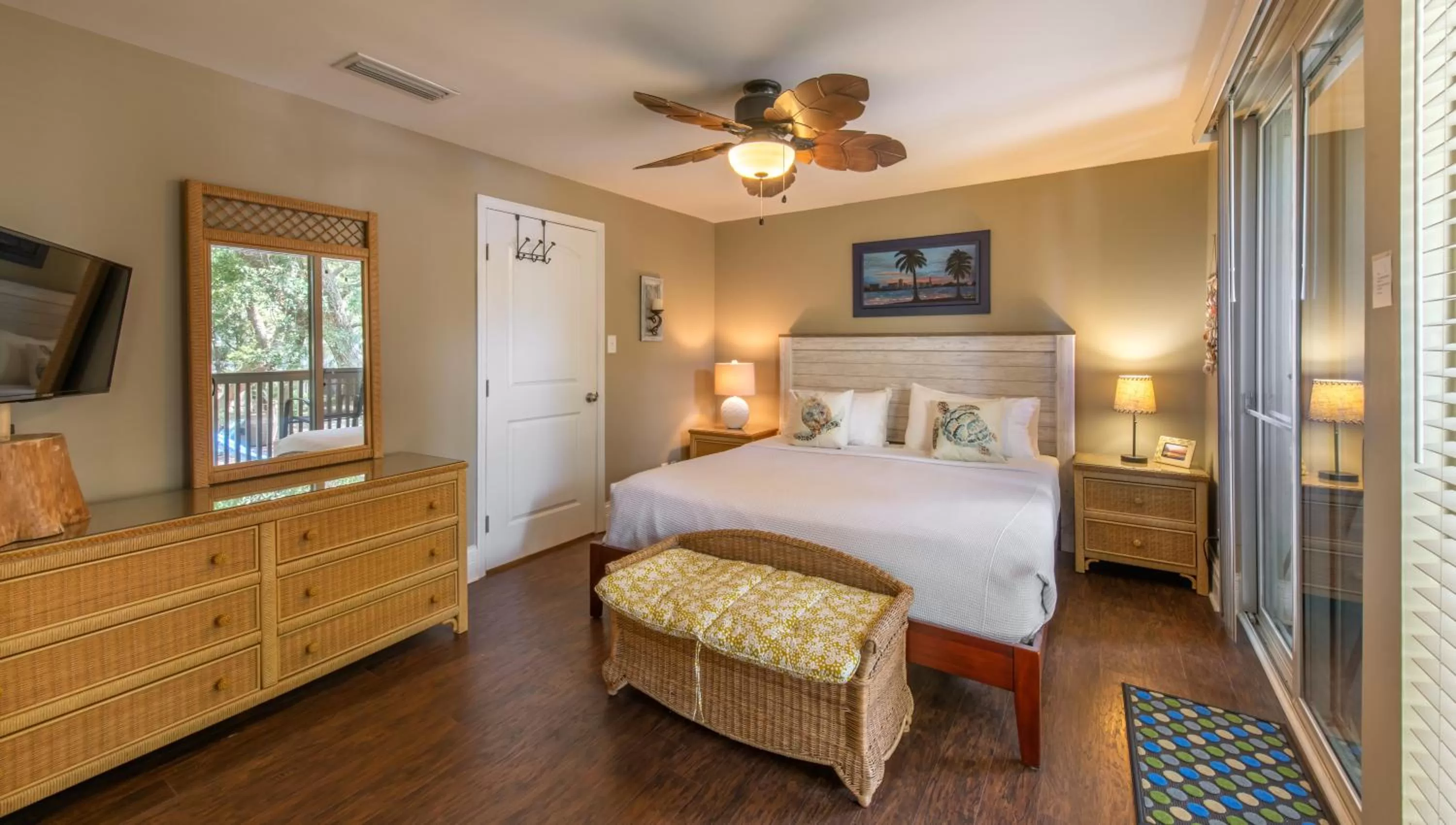 Bedroom, Bed in Villas by the Sea Resort & Conference Center