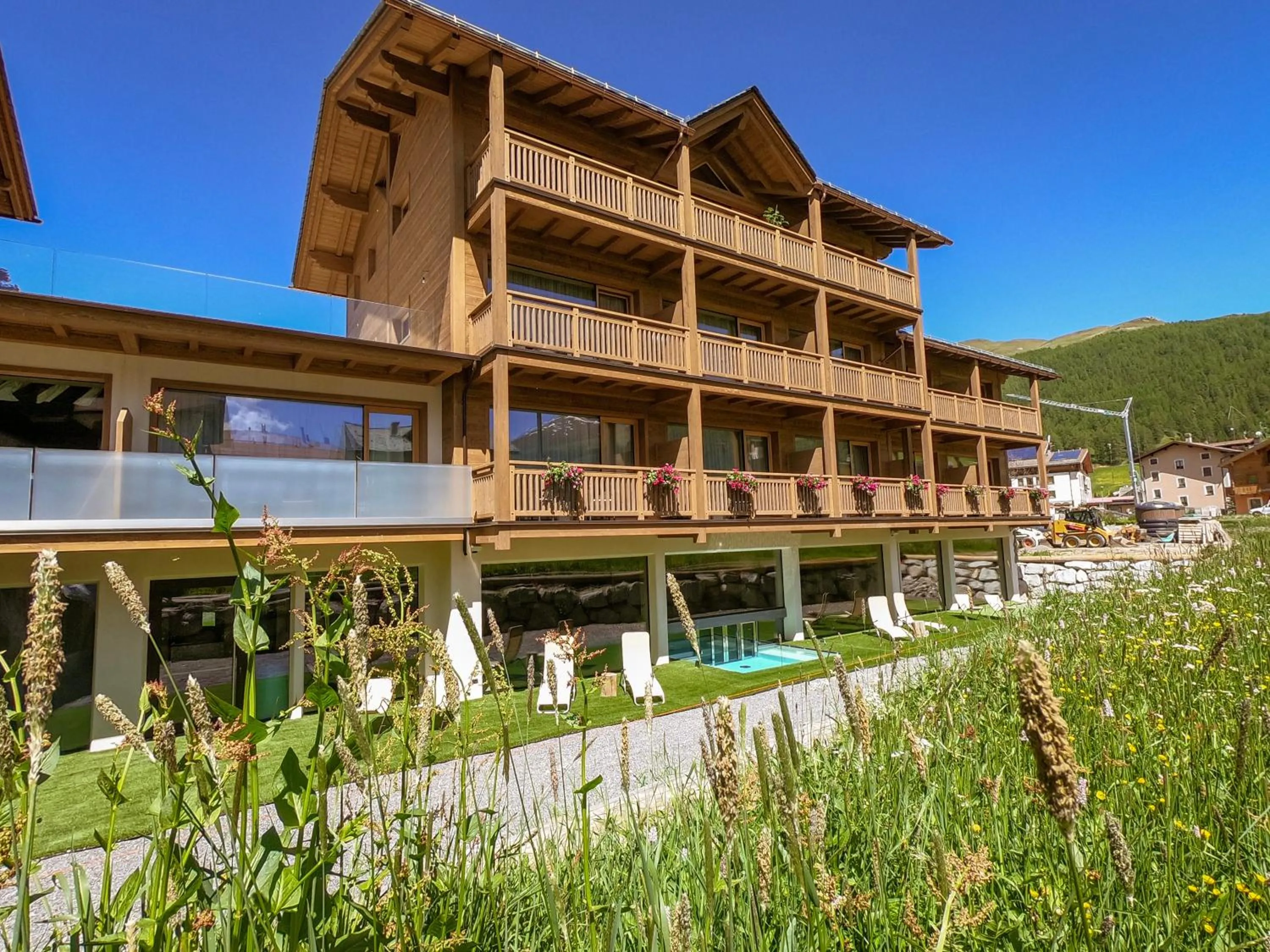 Facade/entrance in Francesin Active Hotel