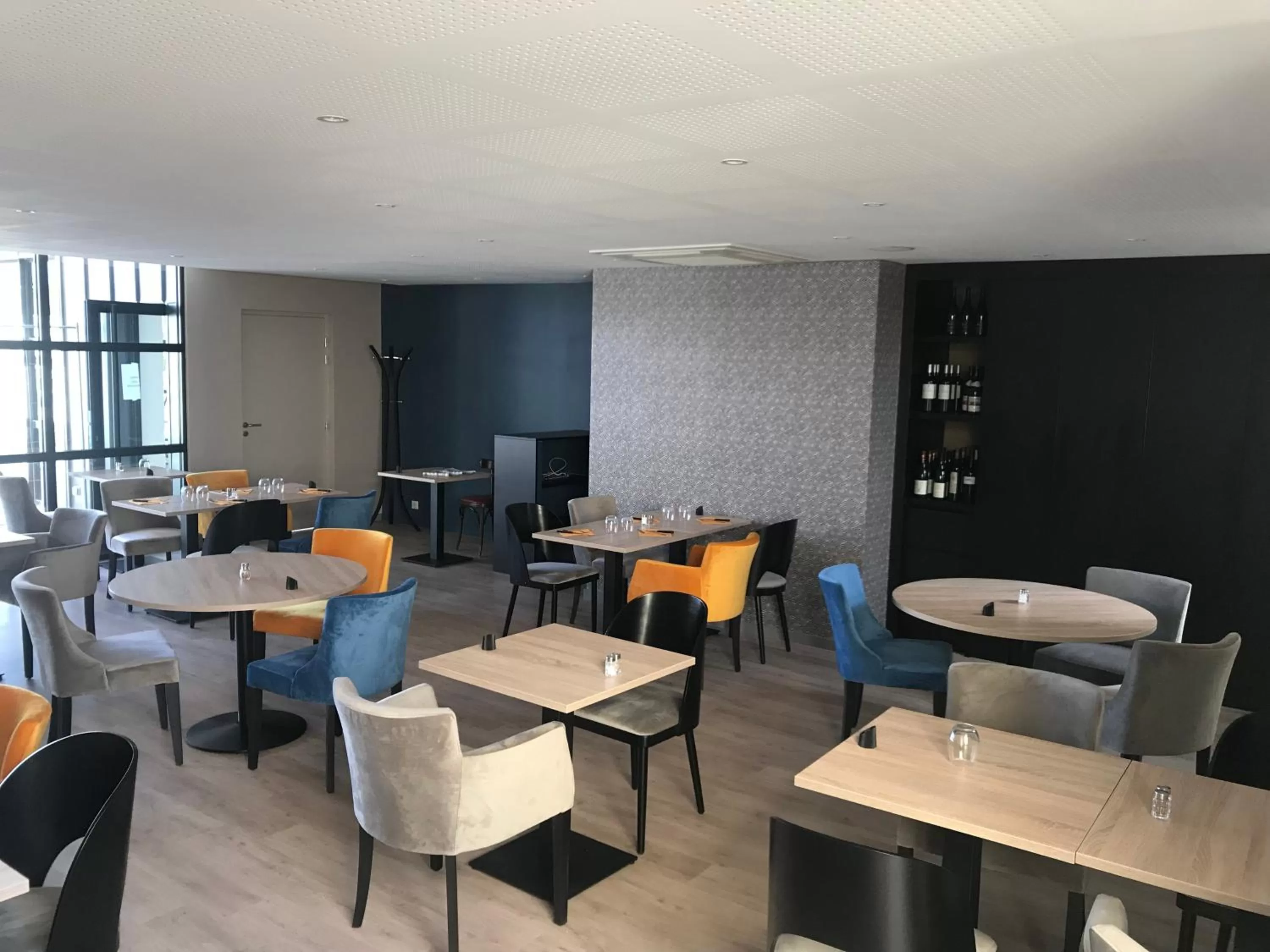 Restaurant/places to eat in The Originals City, Hôtel Hélios, Roanne Nord