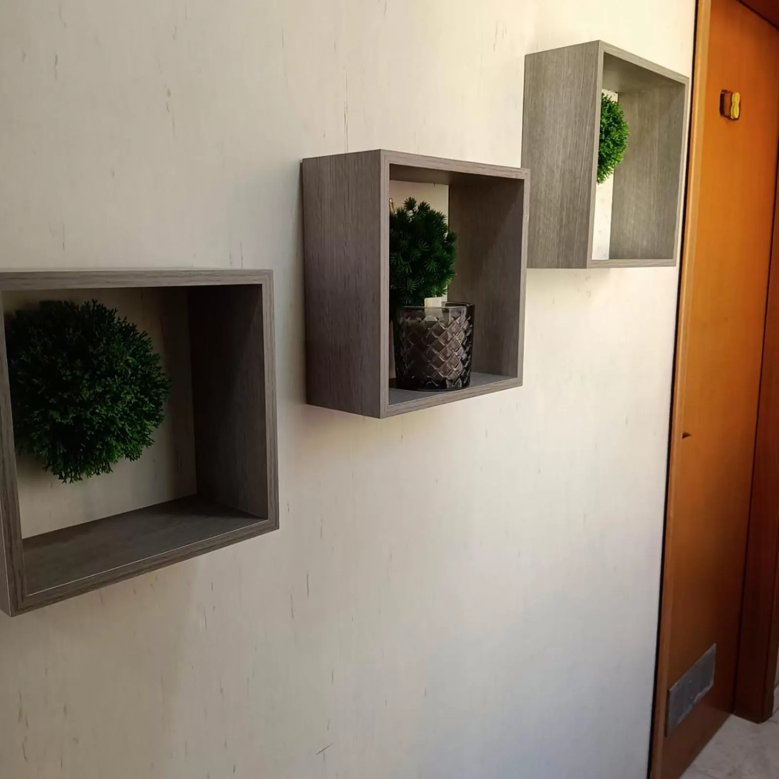 TV/Entertainment Center in Il Casertano