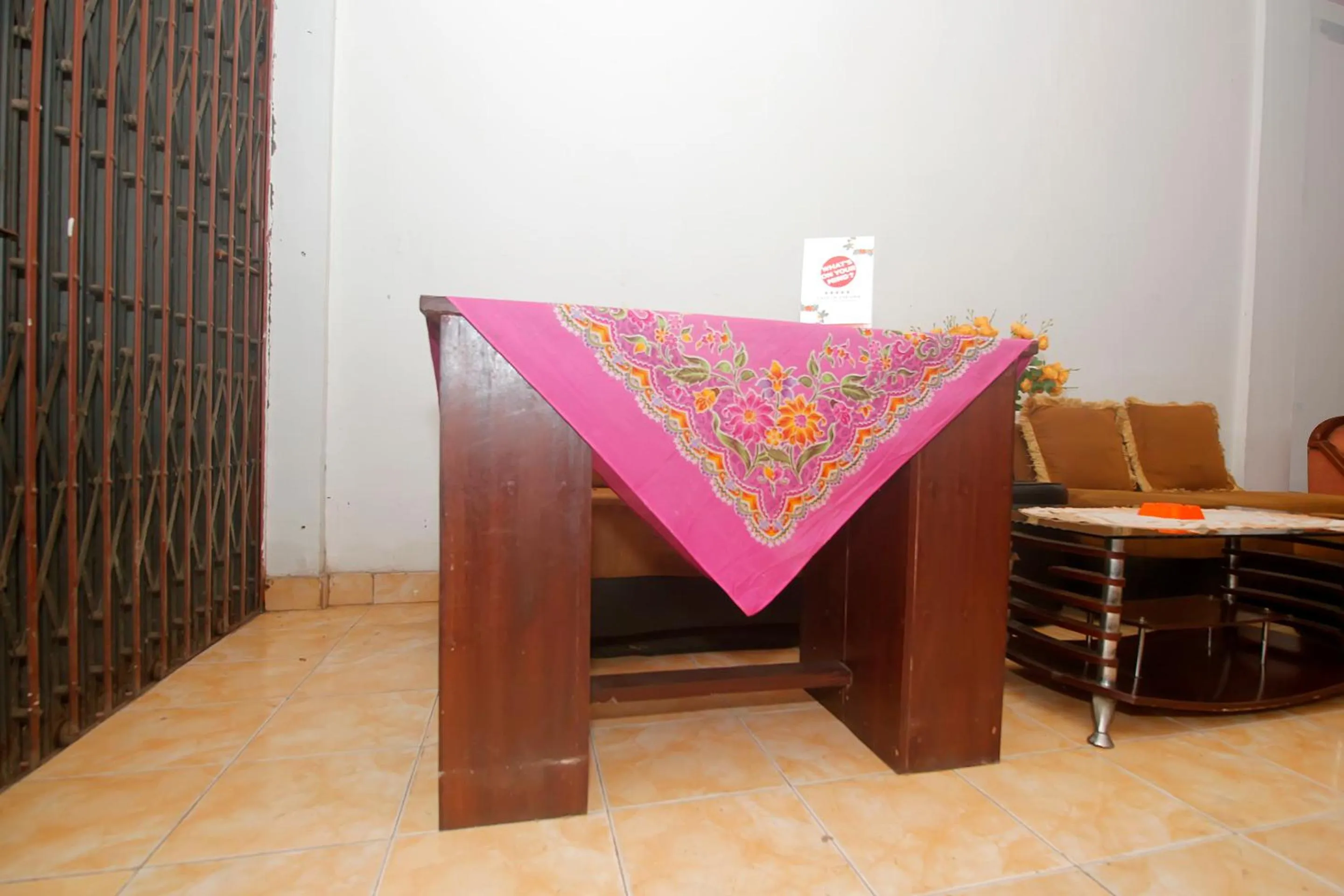 Lobby or reception in Hotel O Jasmine Kost Syariah