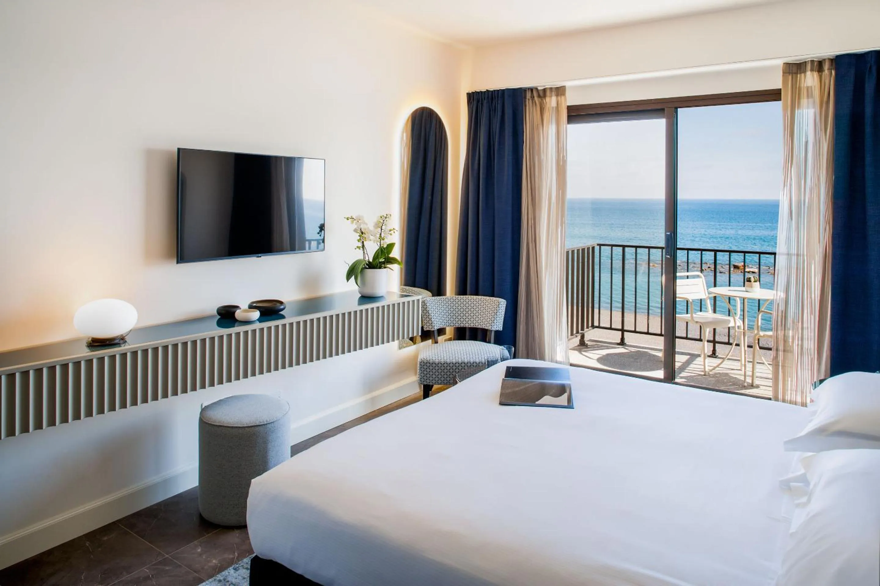 Bed in Grand Hotel Diana Majestic